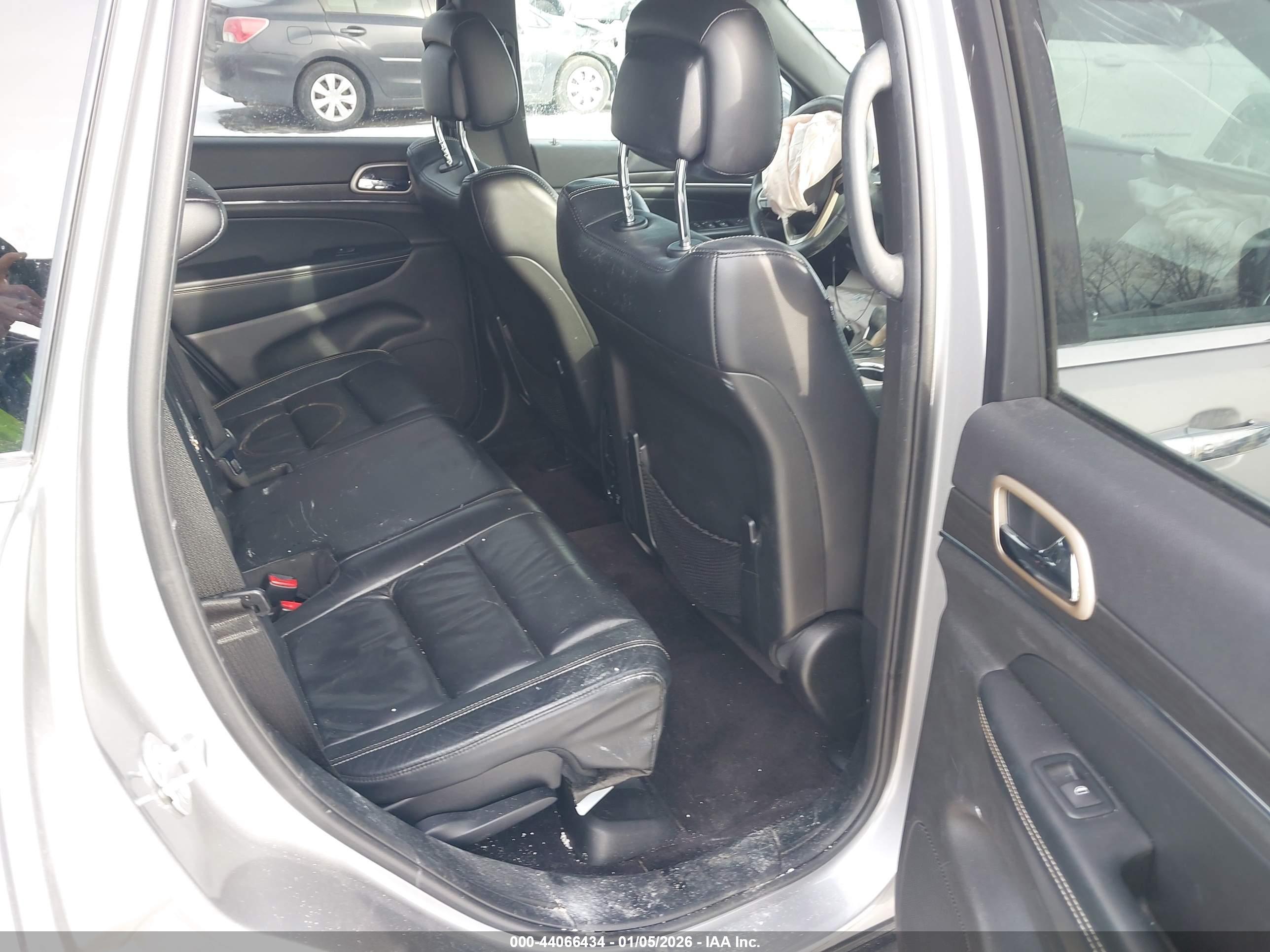 JEEP GRAND image 8