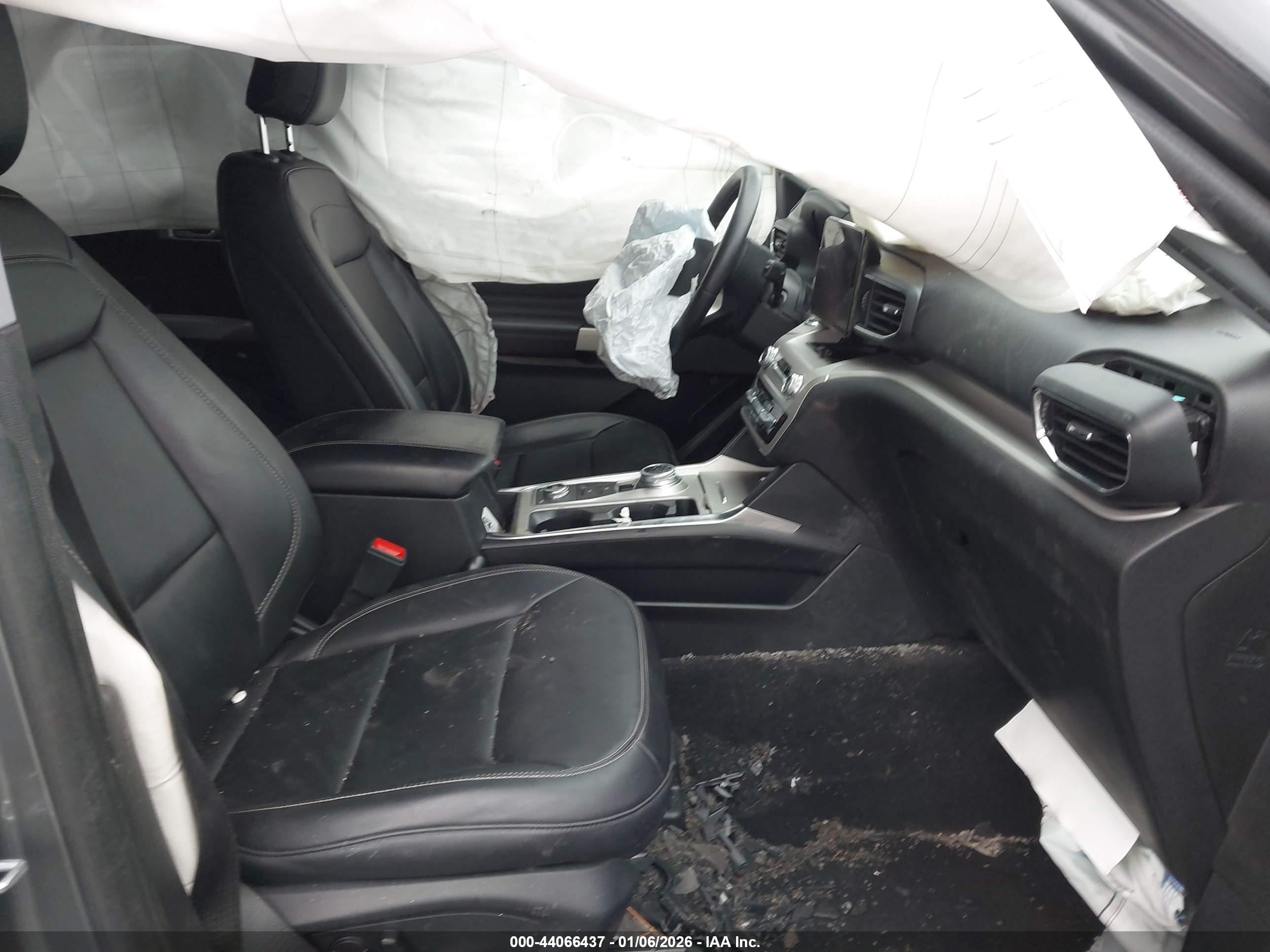 FORD EXPLORER image 5