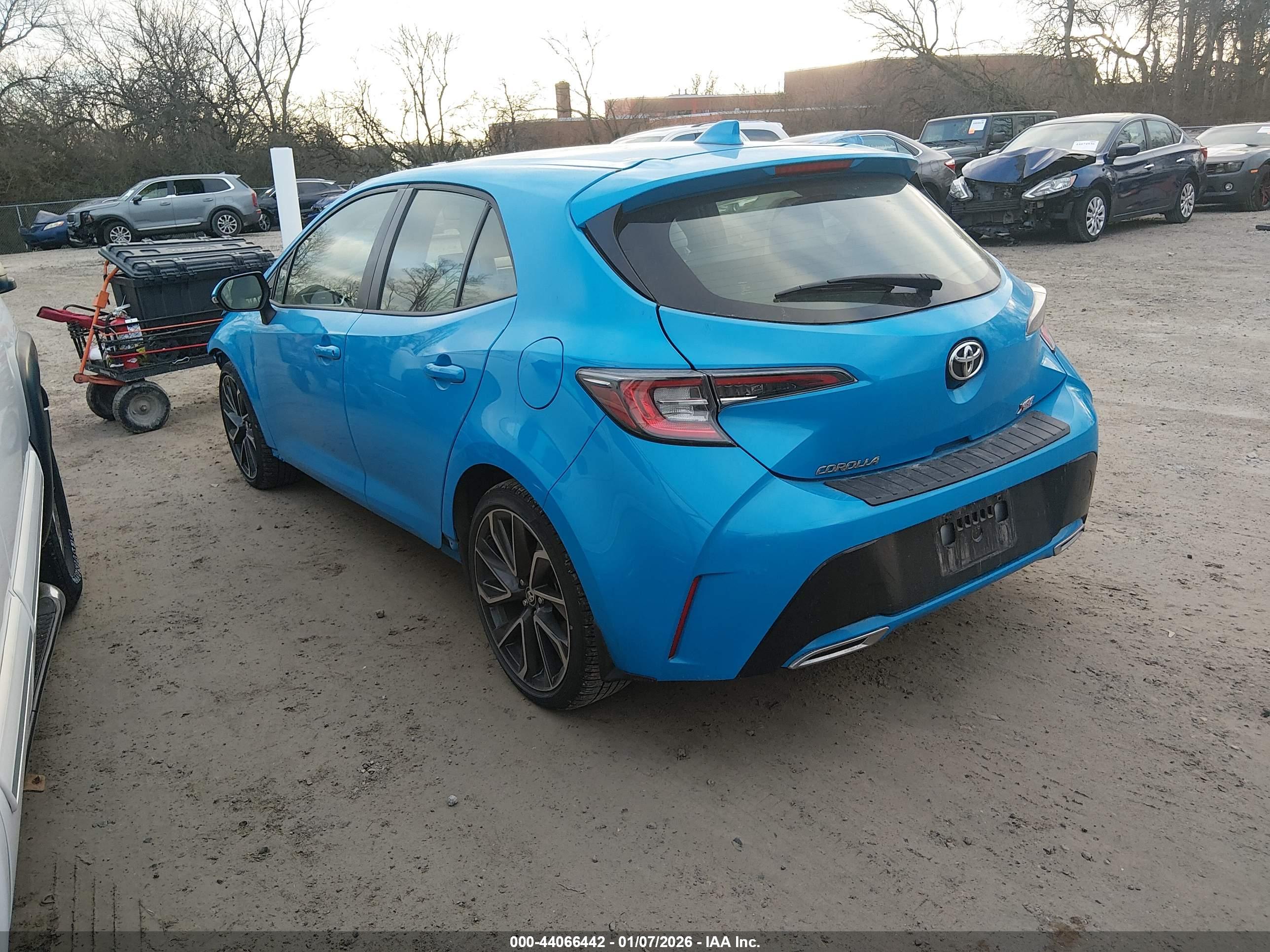 TOYOTA COROLLA image 3