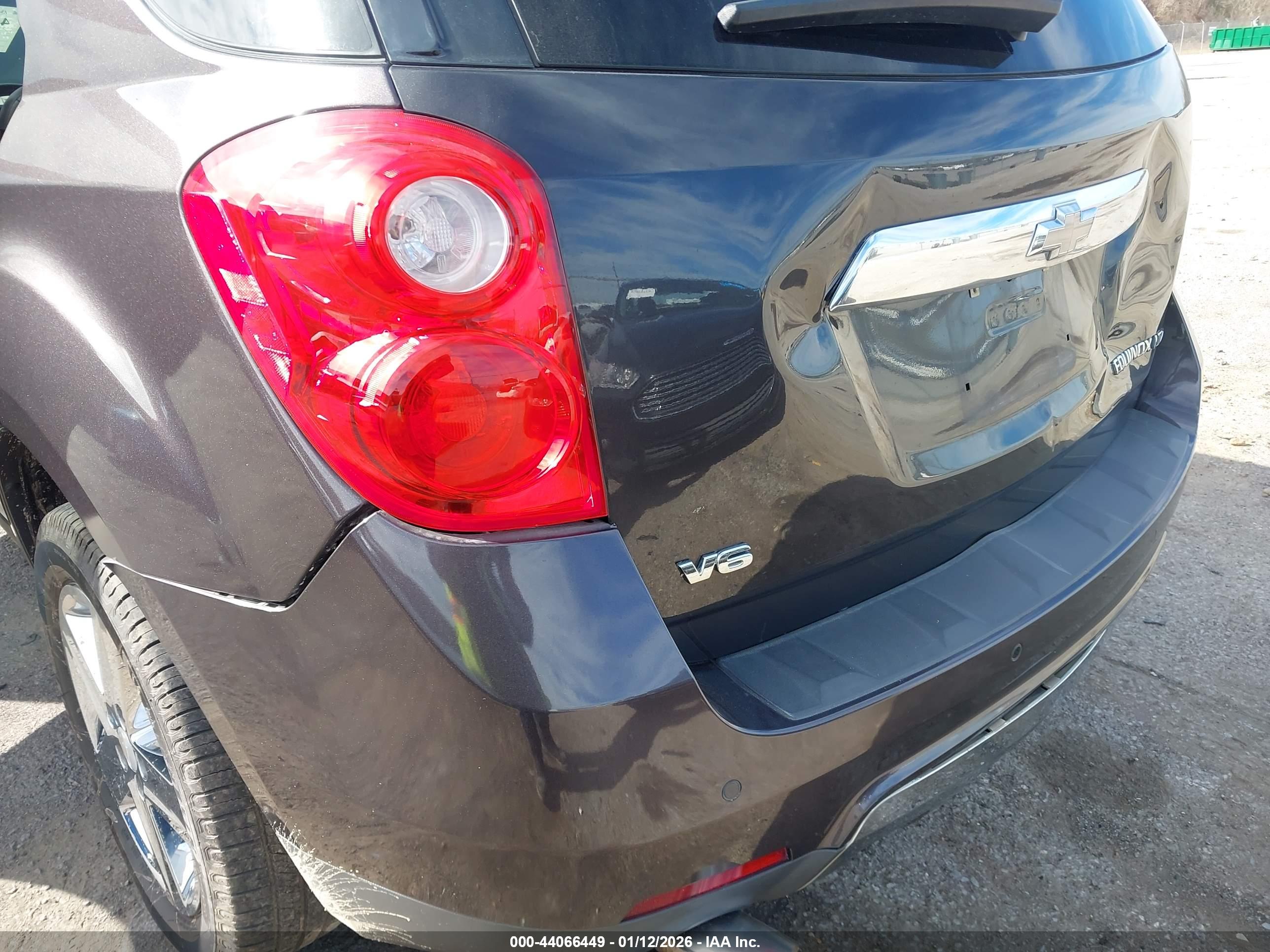 CHEVROLET EQUINOX image 6
