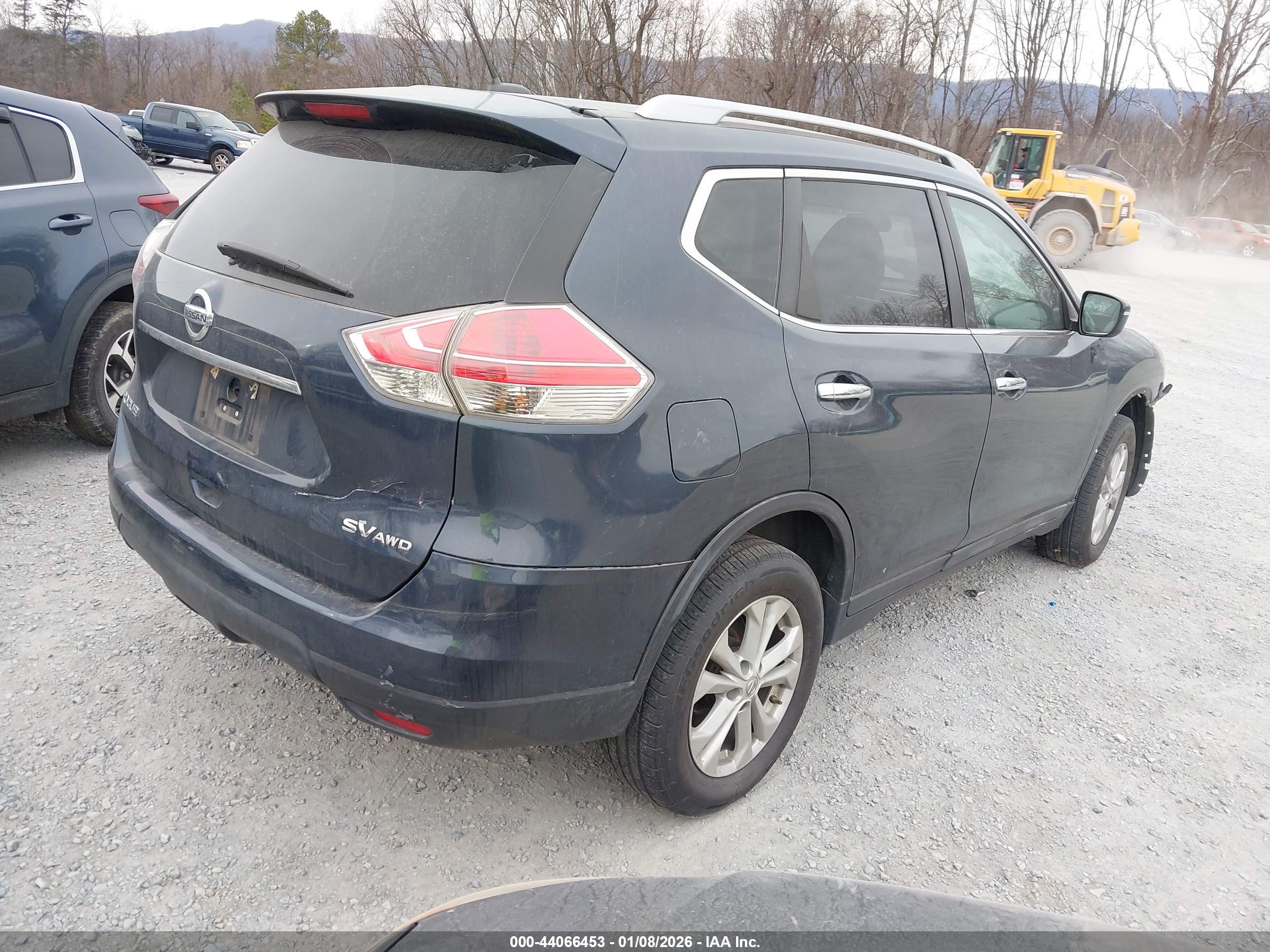 NISSAN ROGUE image 4