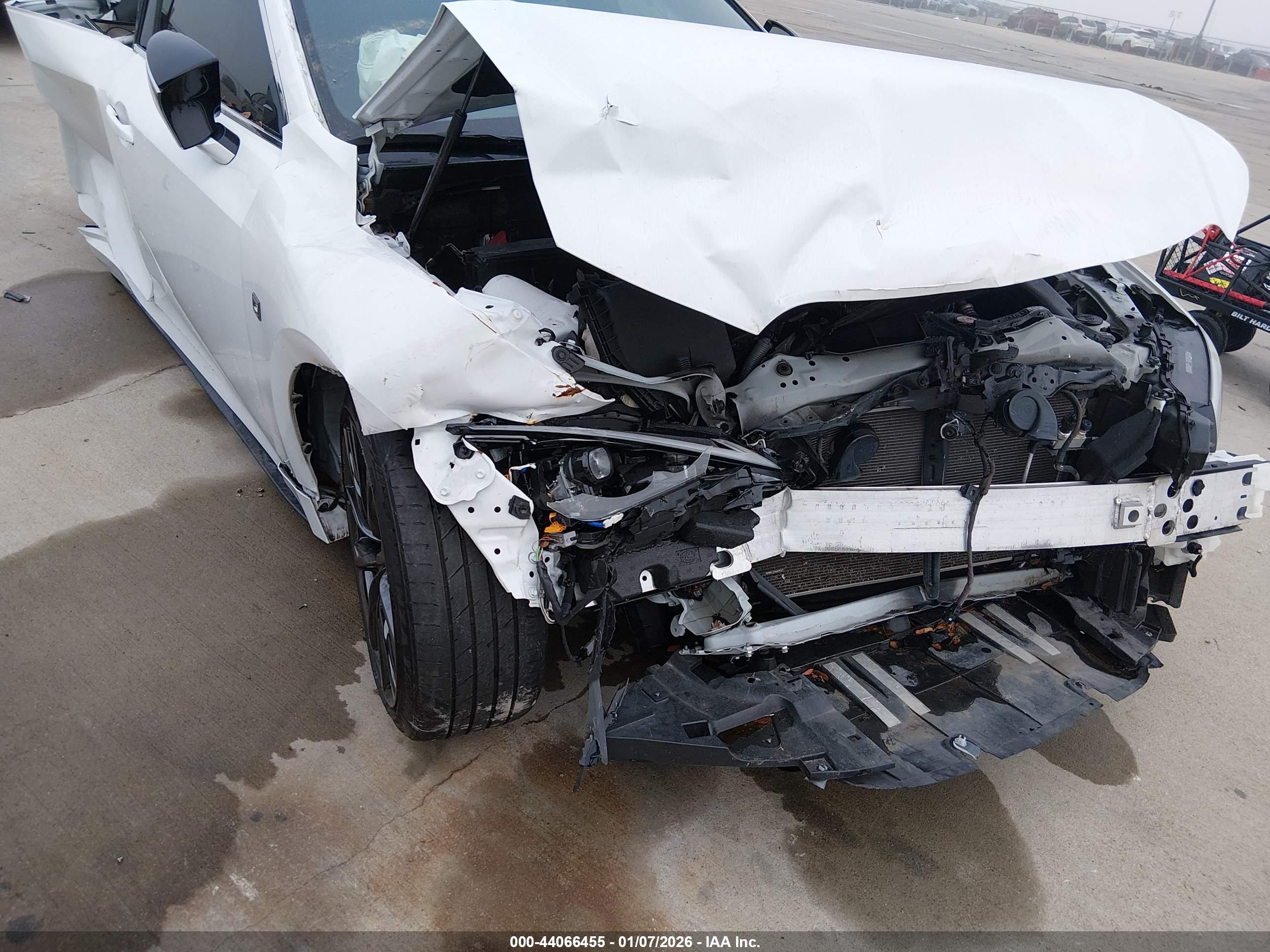 LEXUS IS image 6