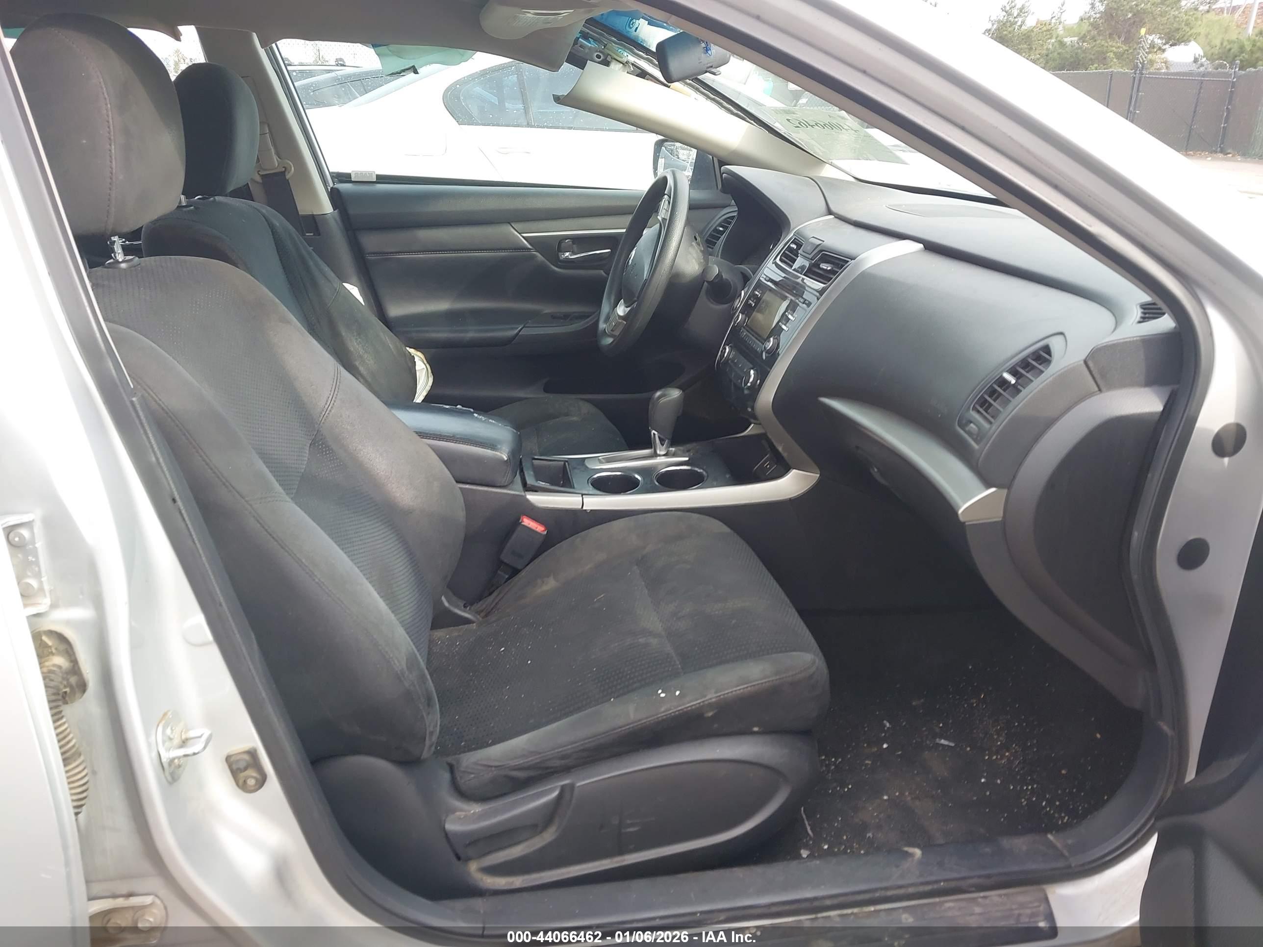 NISSAN ALTIMA image 5
