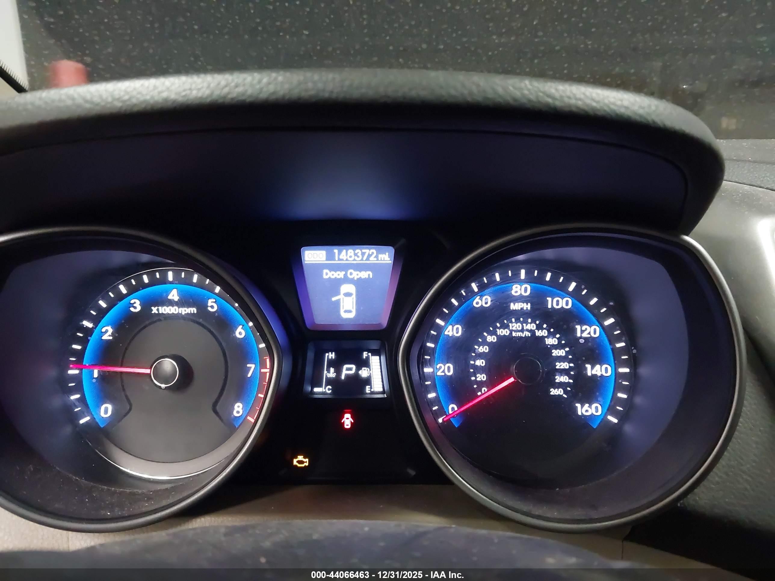 HYUNDAI ELANTRA image 7