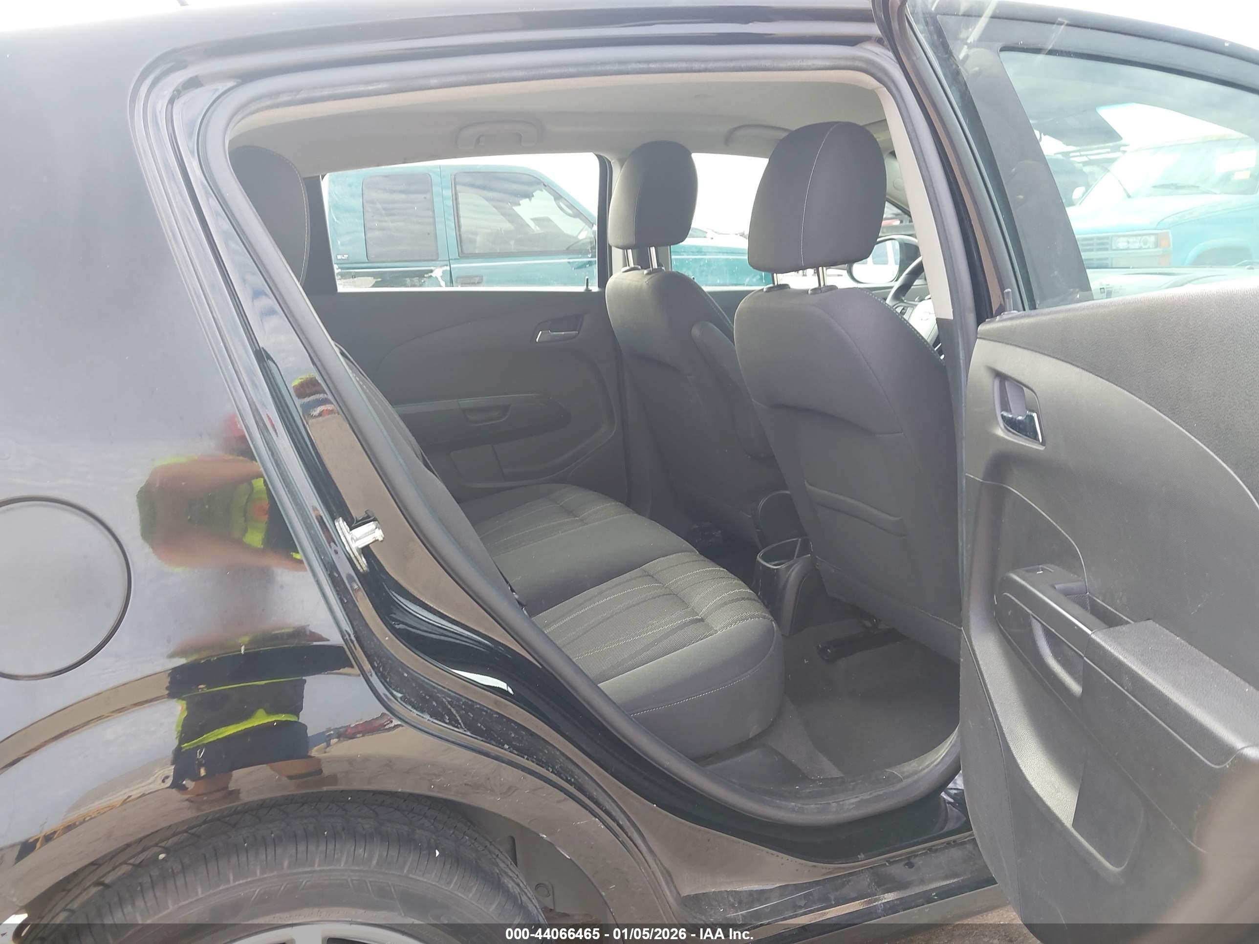 CHEVROLET SONIC image 8