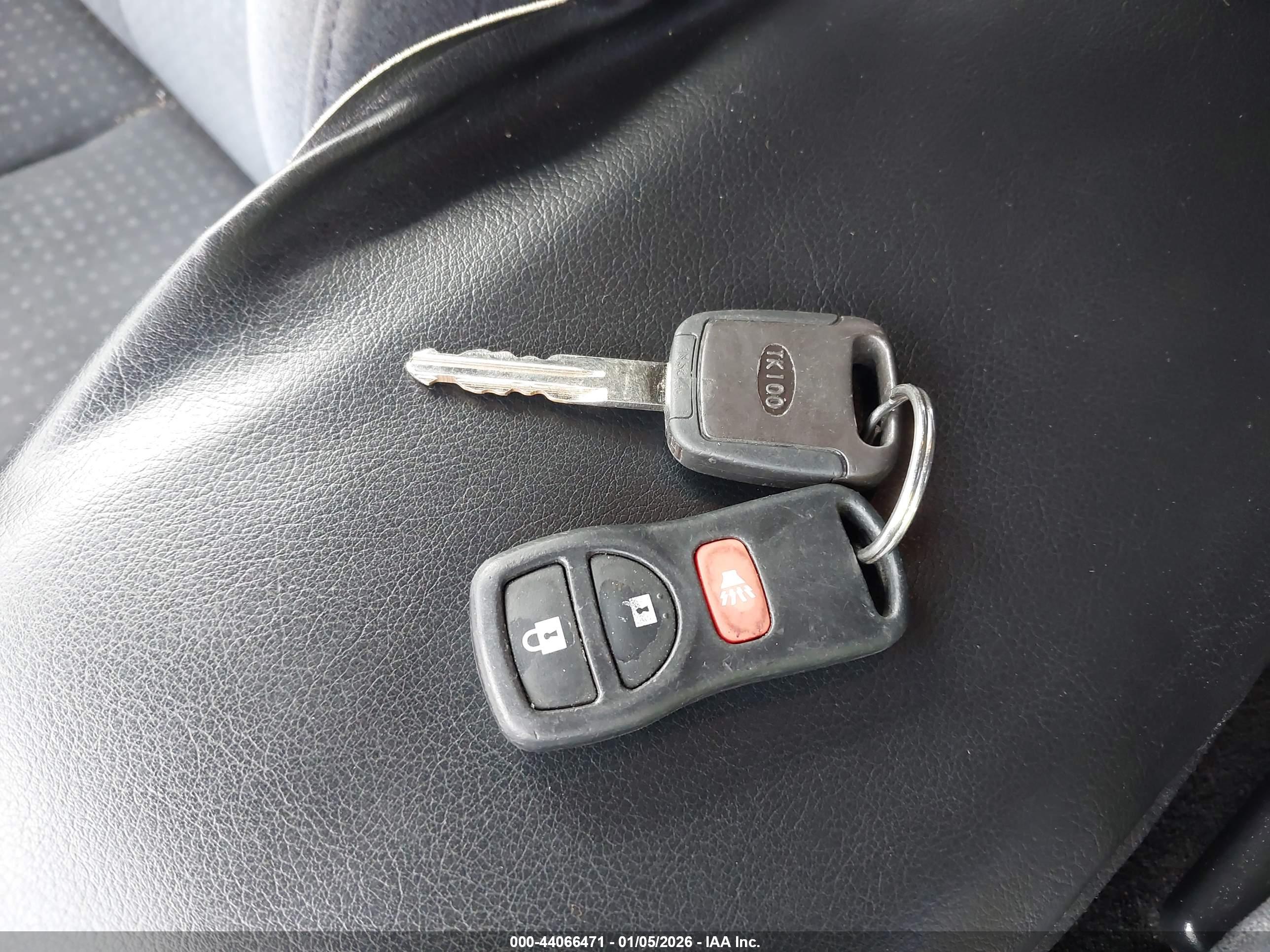 NISSAN MURANO image 11