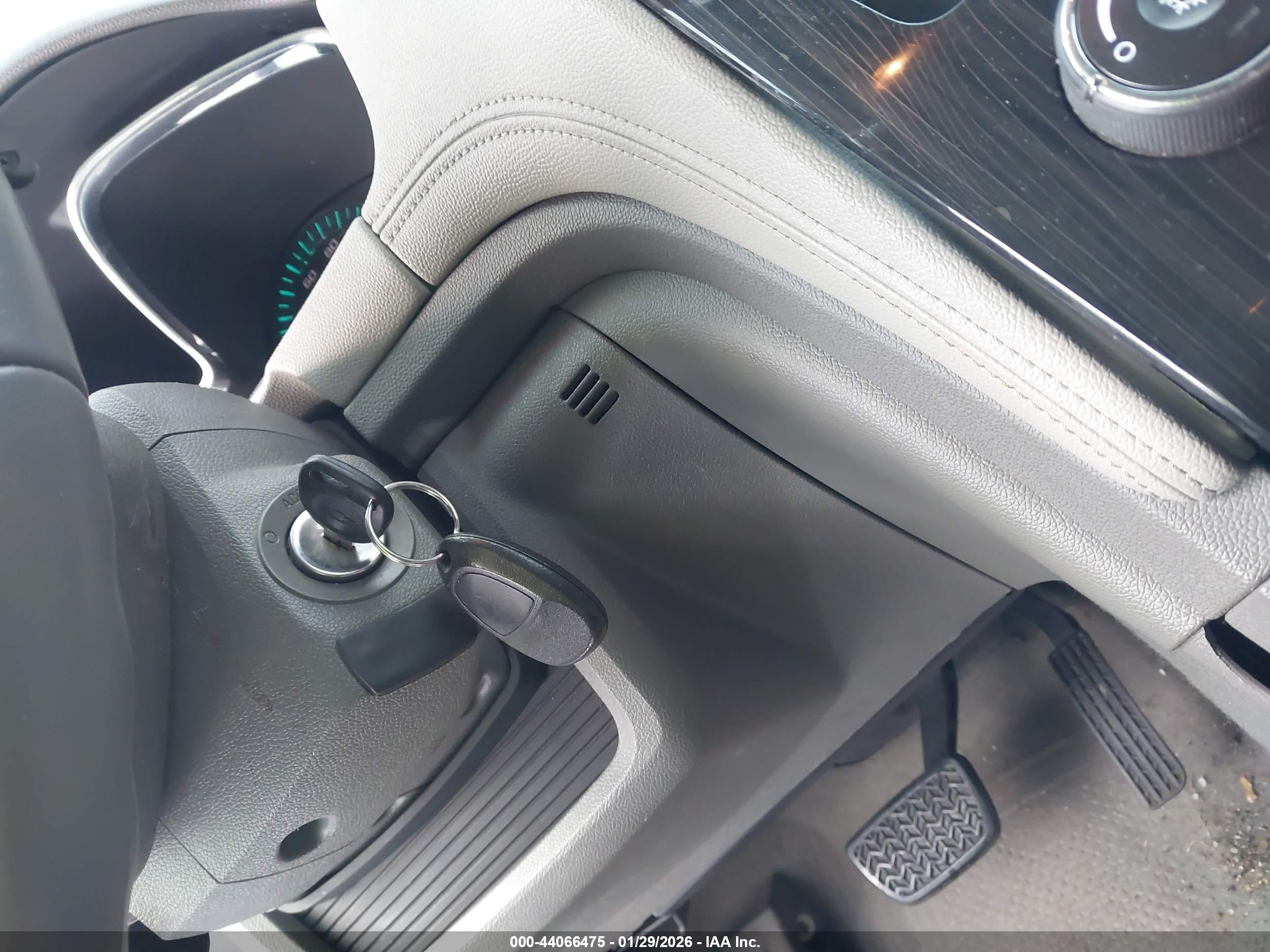 CHEVROLET TRAVERSE image 11