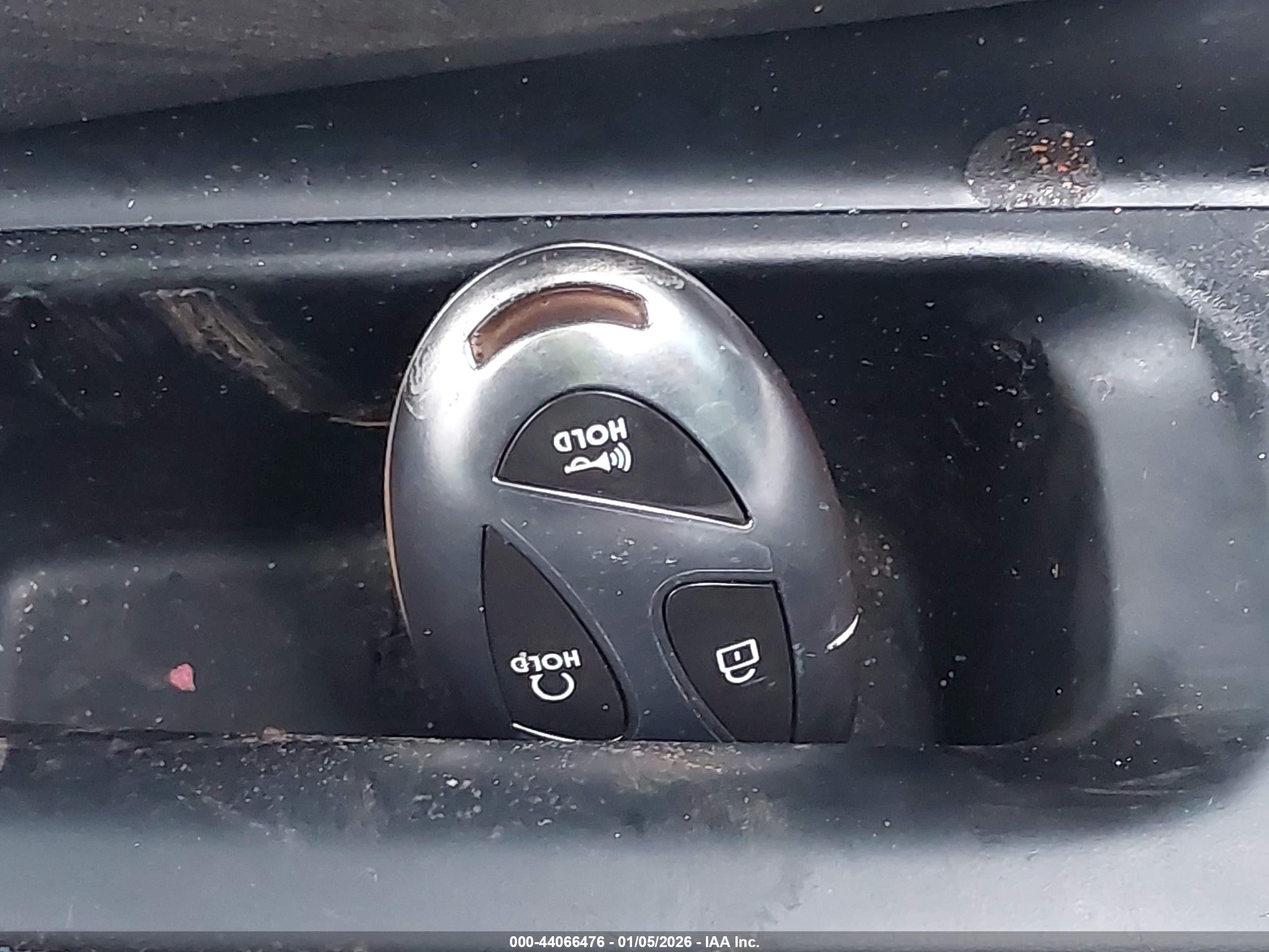 HYUNDAI ELANTRA image 11