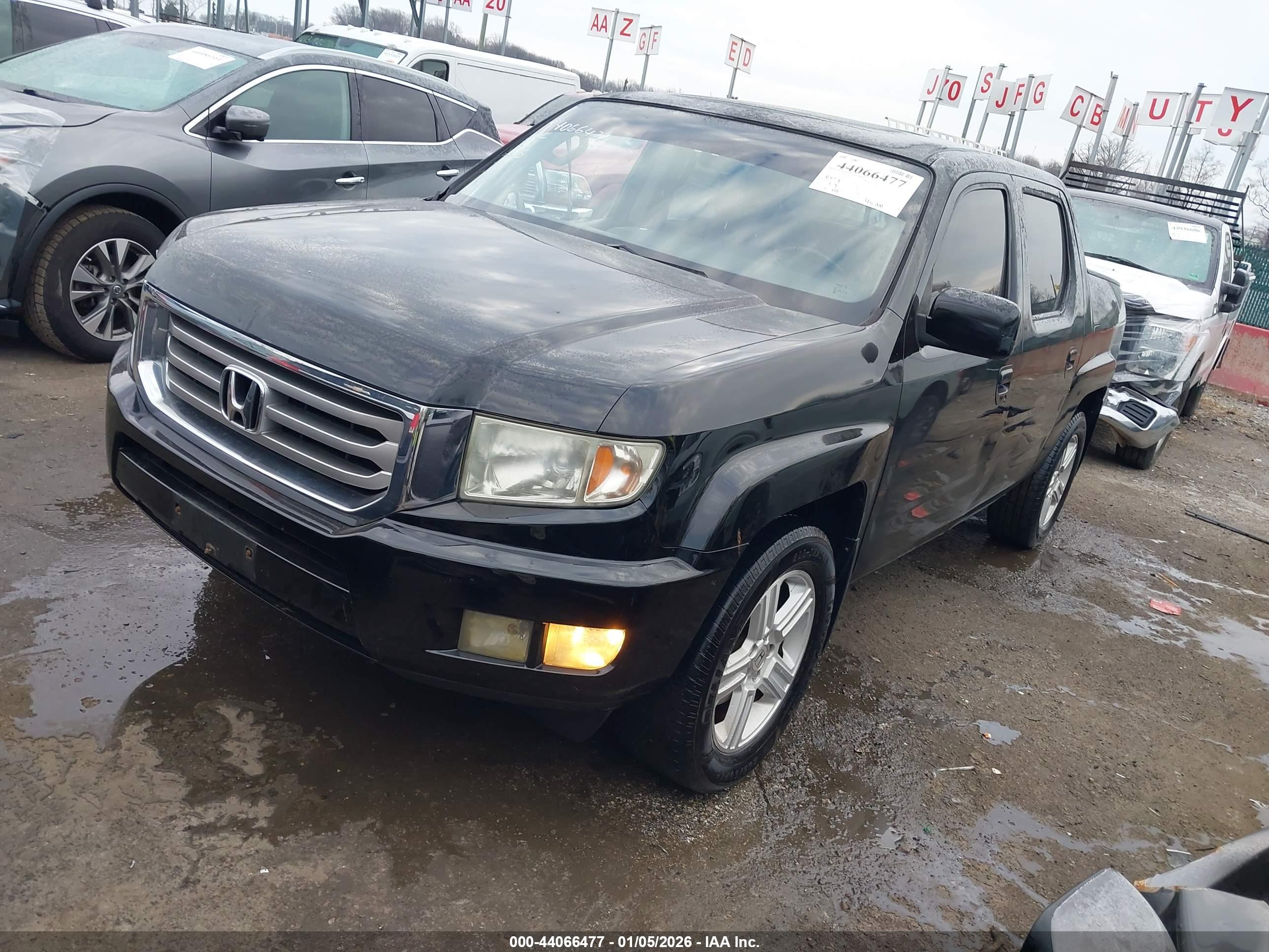 HONDA RIDGELINE image 2