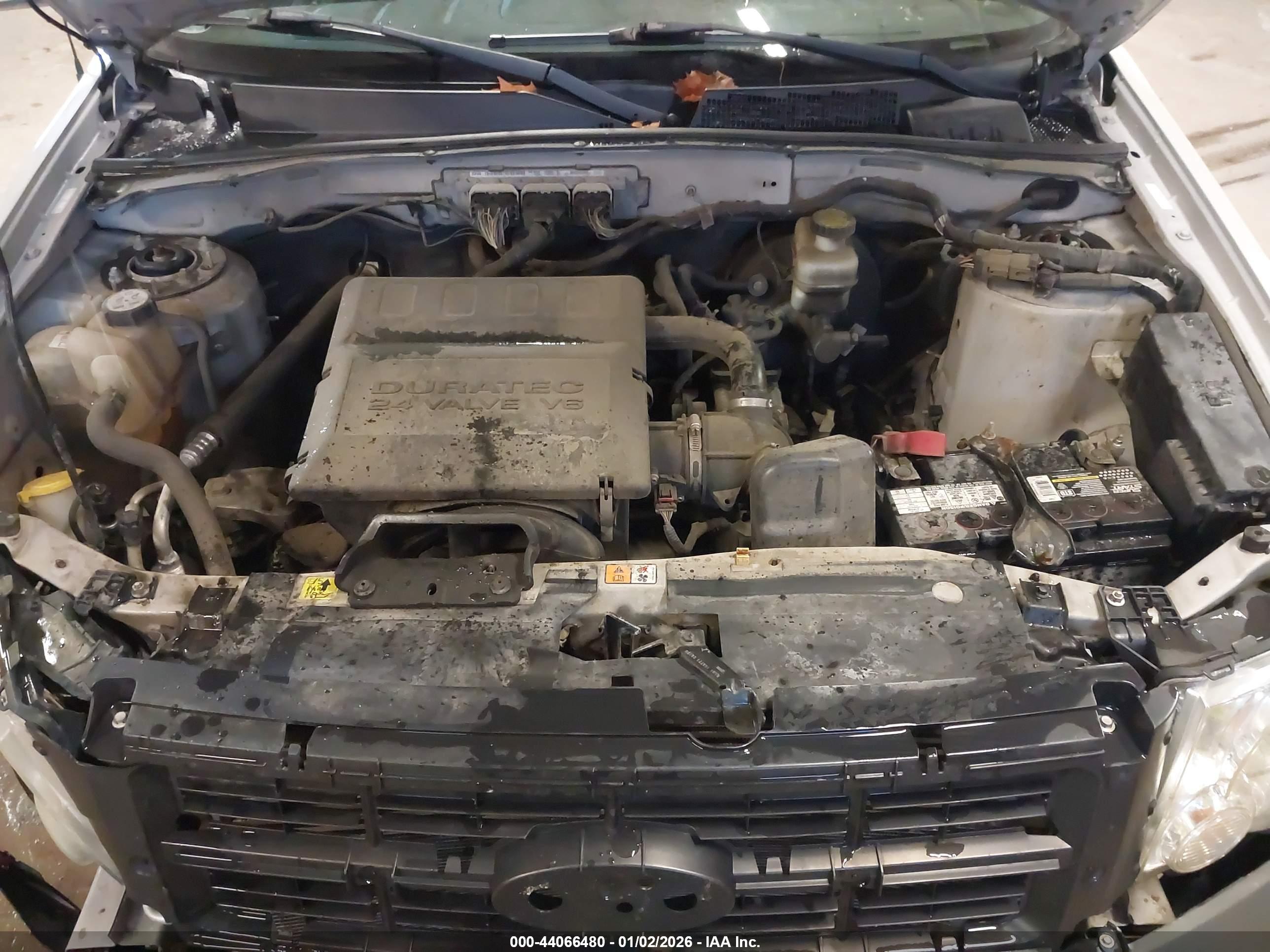 FORD ESCAPE image 10