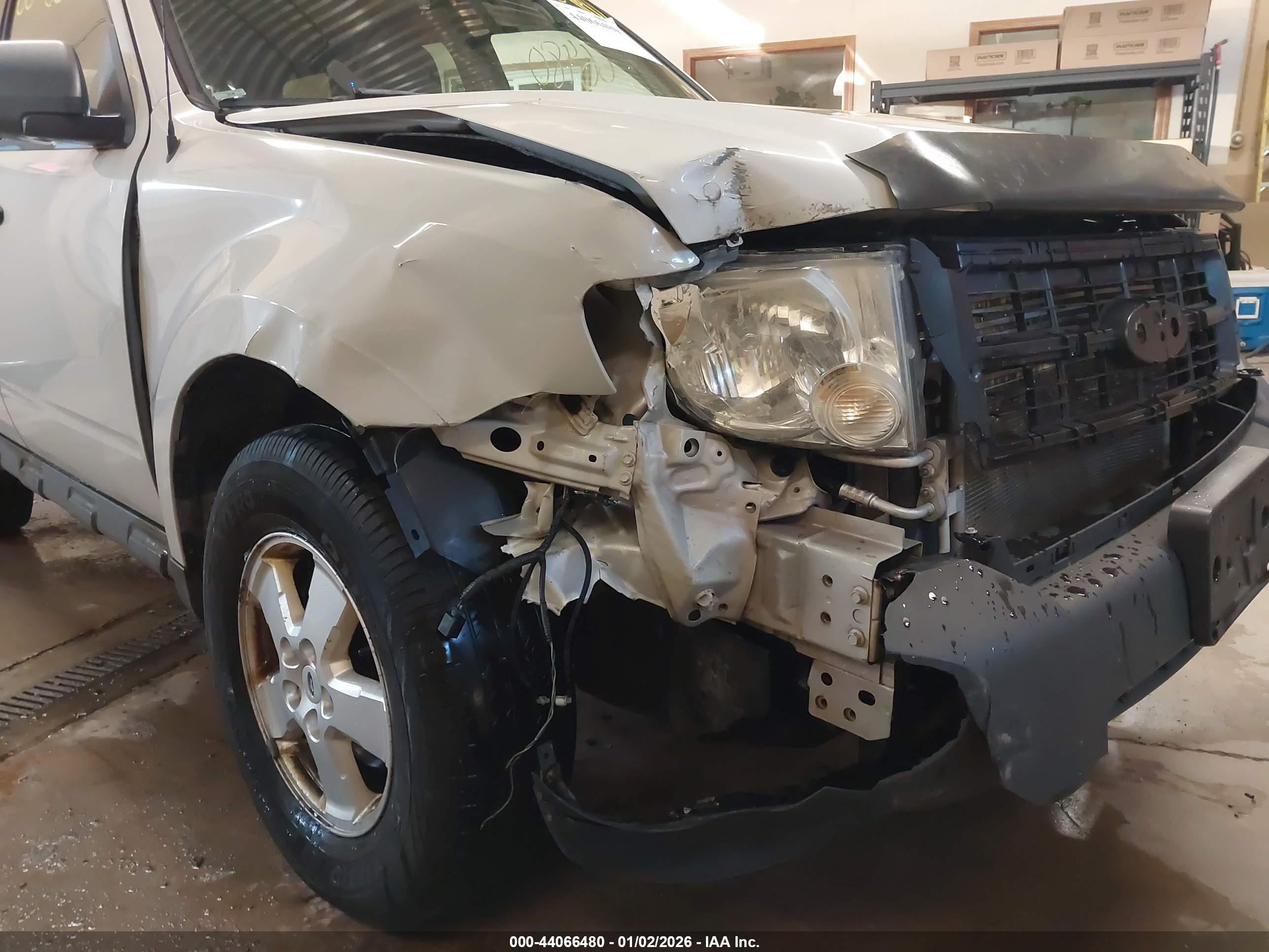 FORD ESCAPE image 6