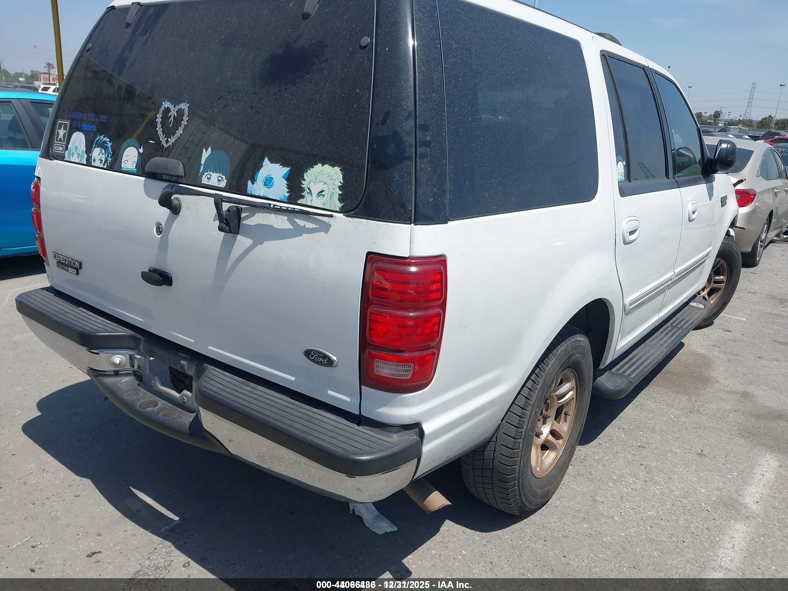 FORD EXPEDITION image 4