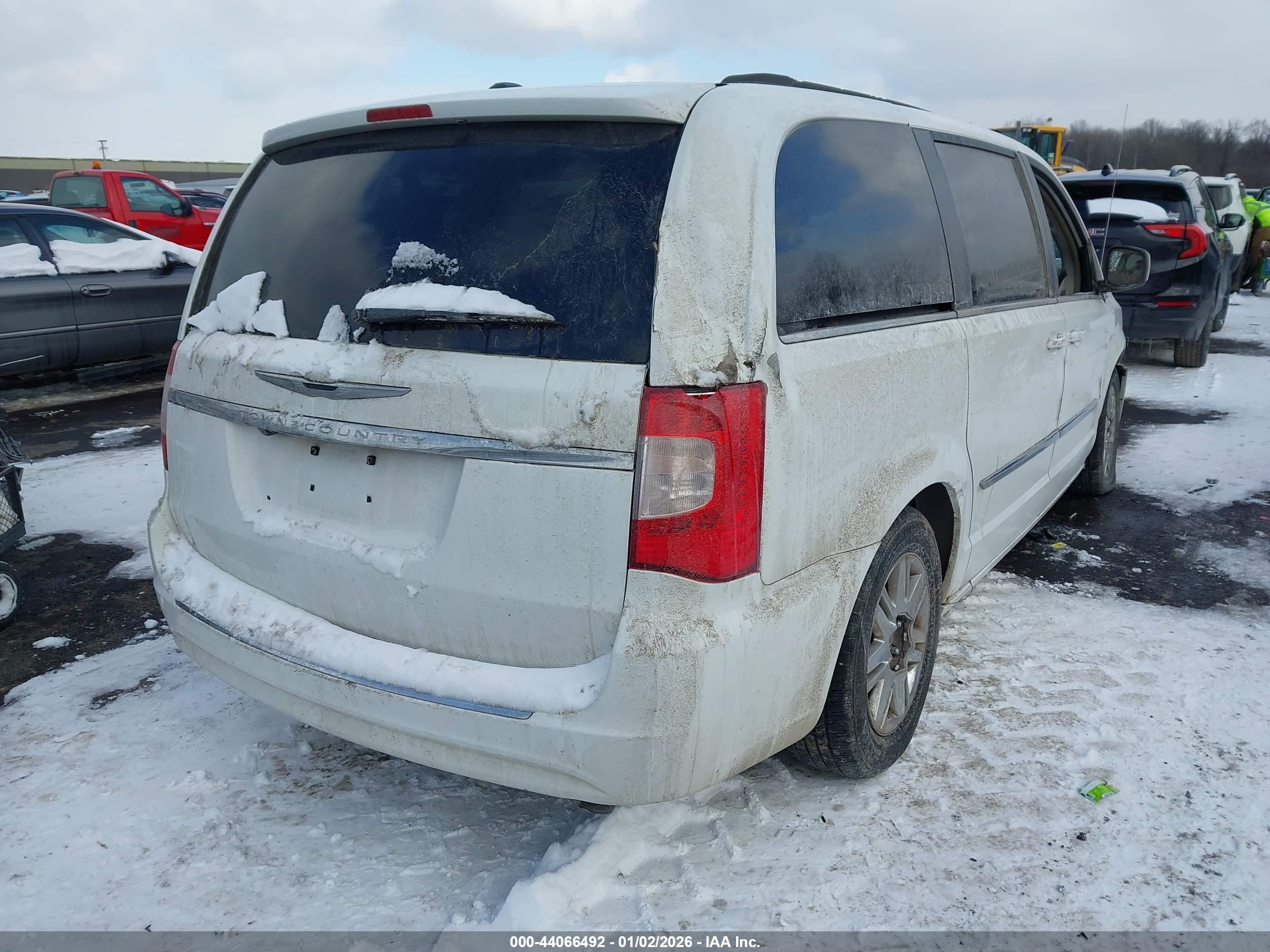 CHRYSLER TOWN image 4