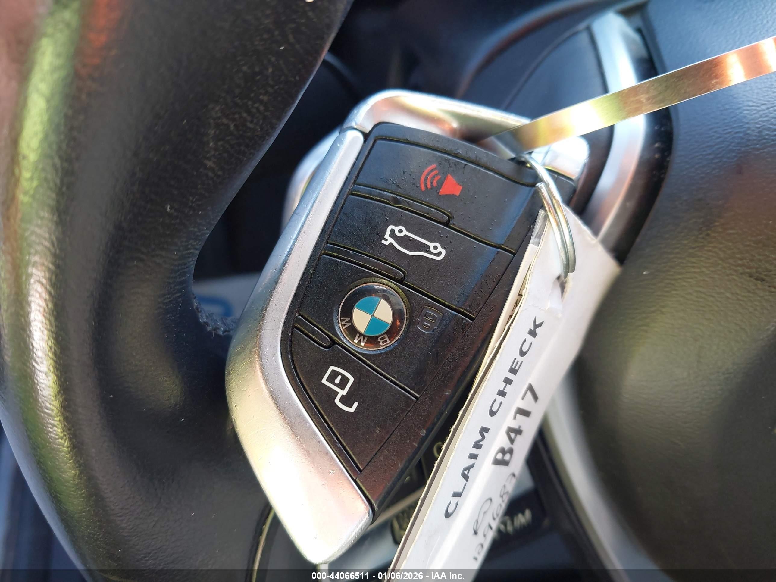 BMW 330I image 11