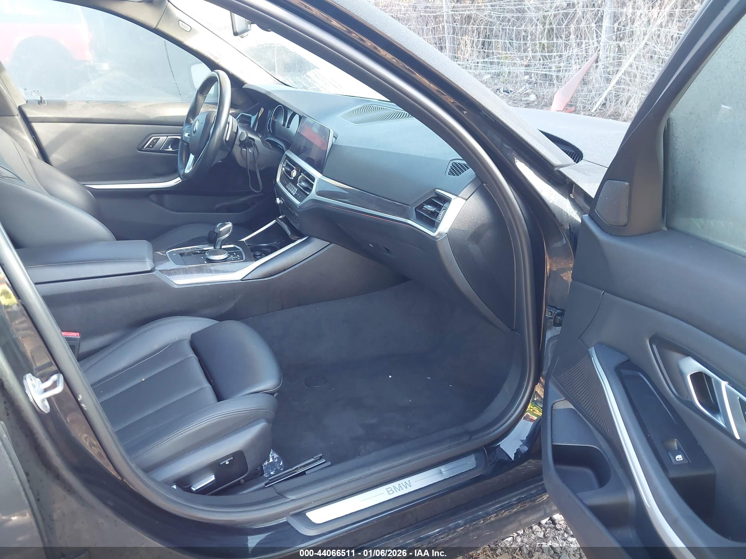 BMW 330I image 5