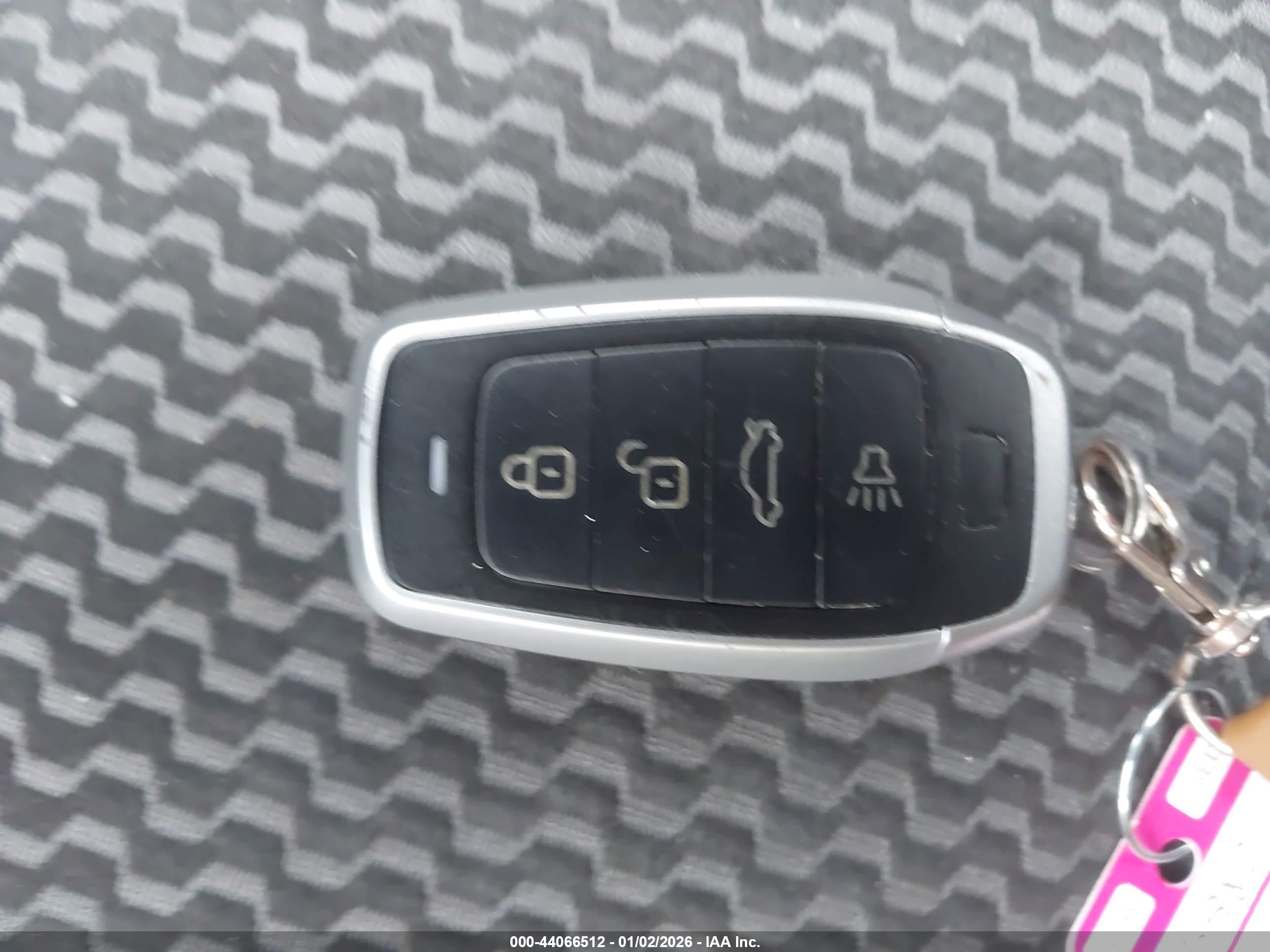 NISSAN JUKE image 11