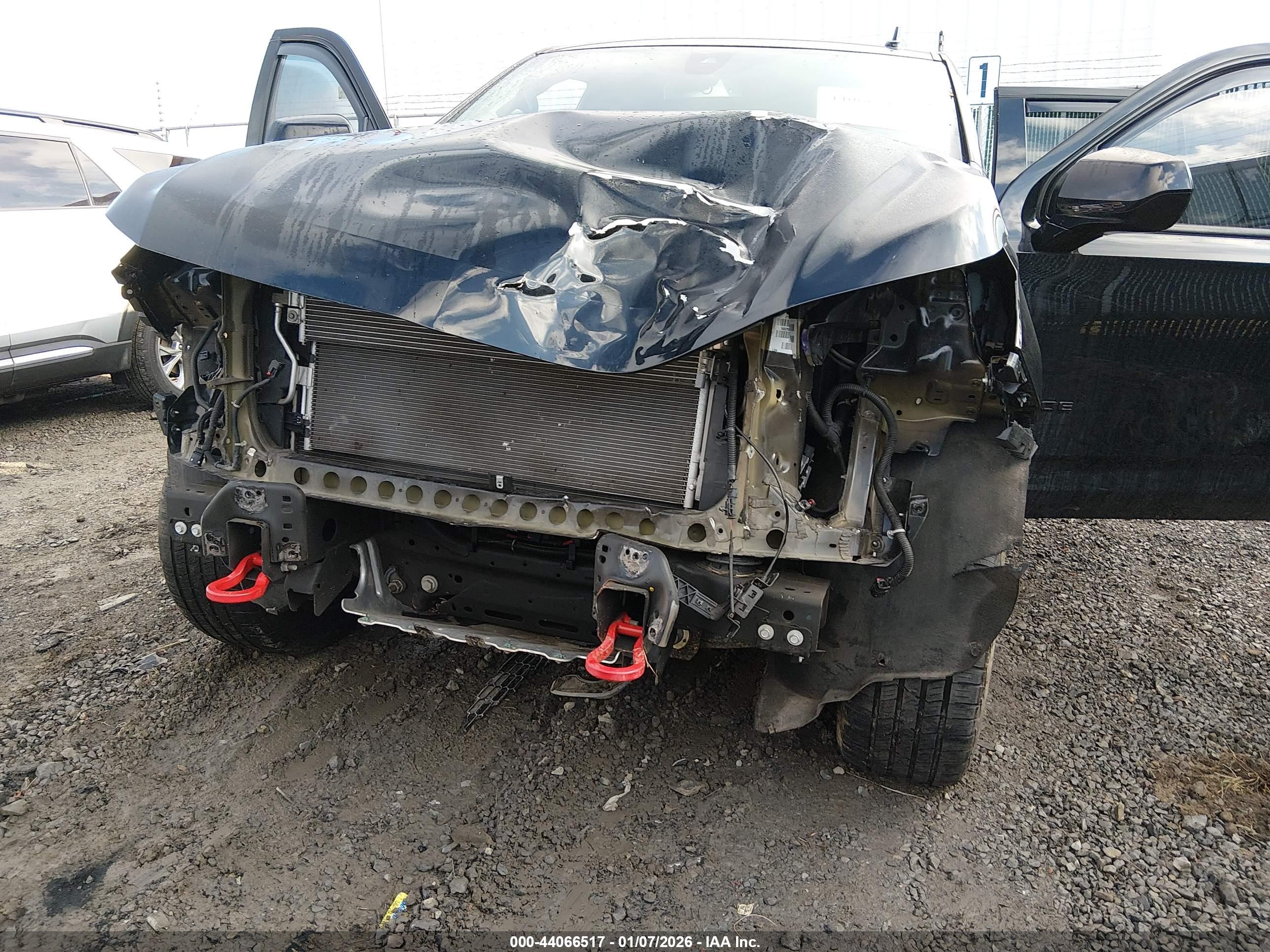 CHEVROLET TAHOE image 6