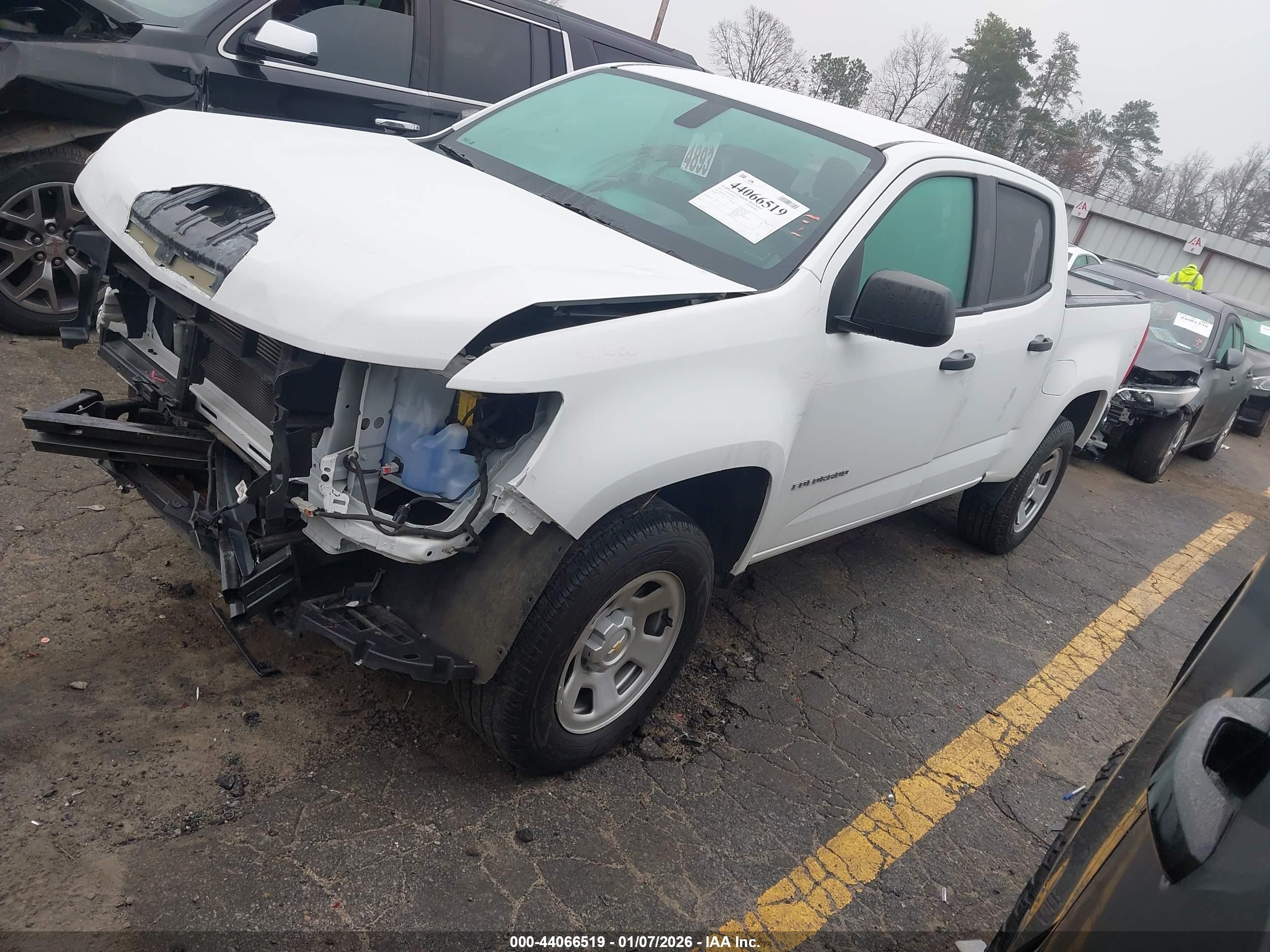 CHEVROLET COLORADO image 2
