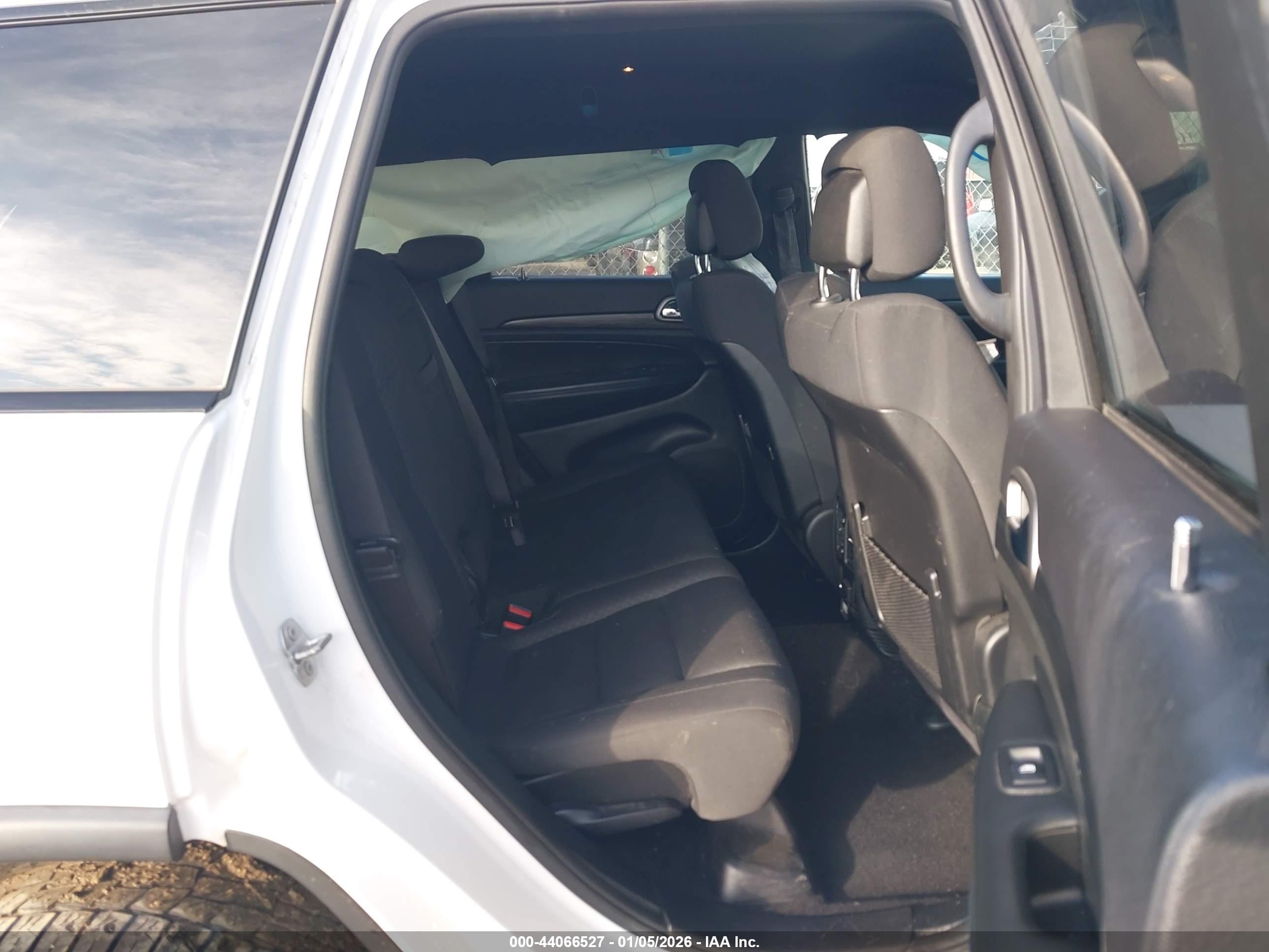 JEEP GRAND image 8
