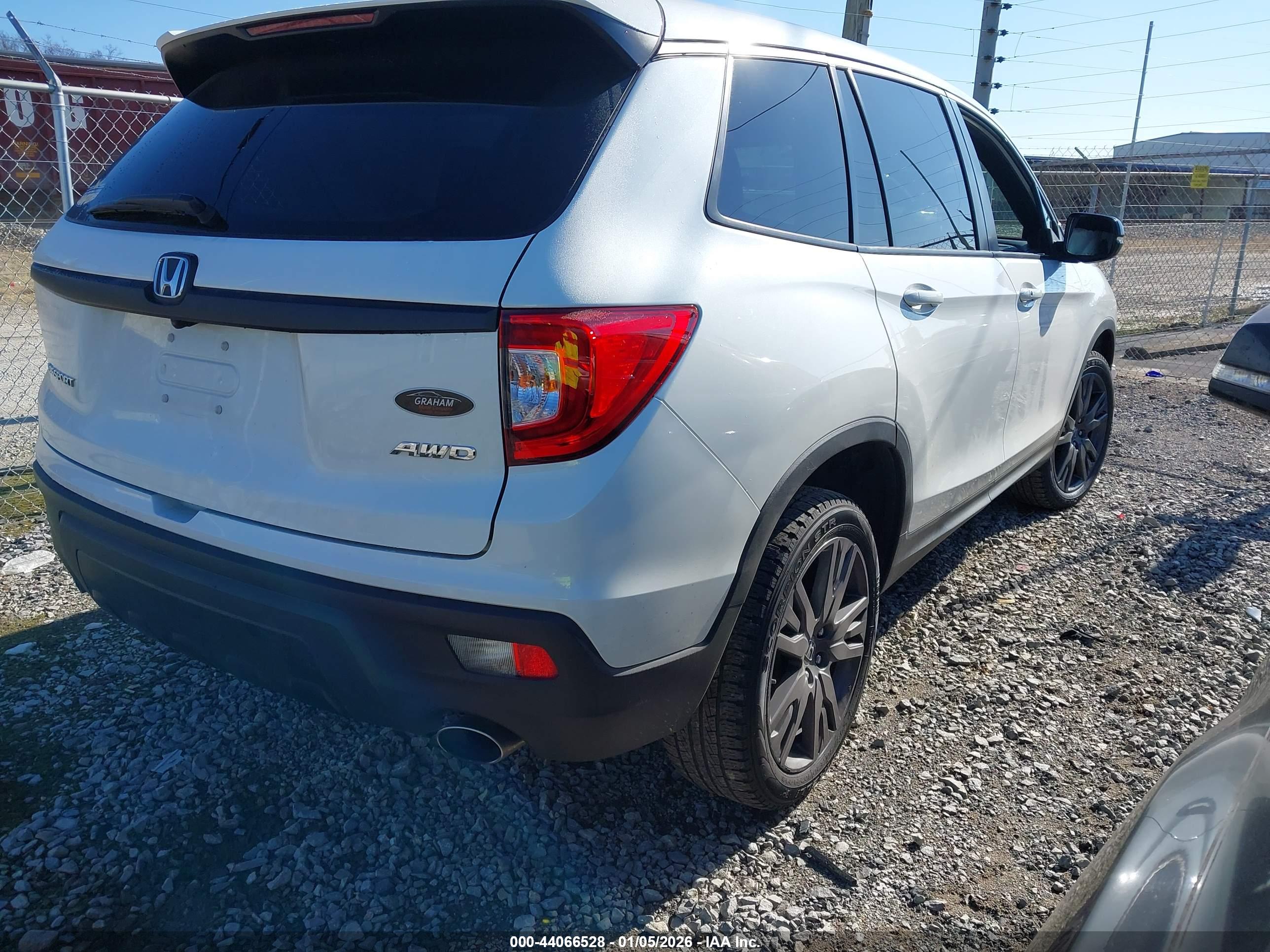 HONDA PASSPORT image 4