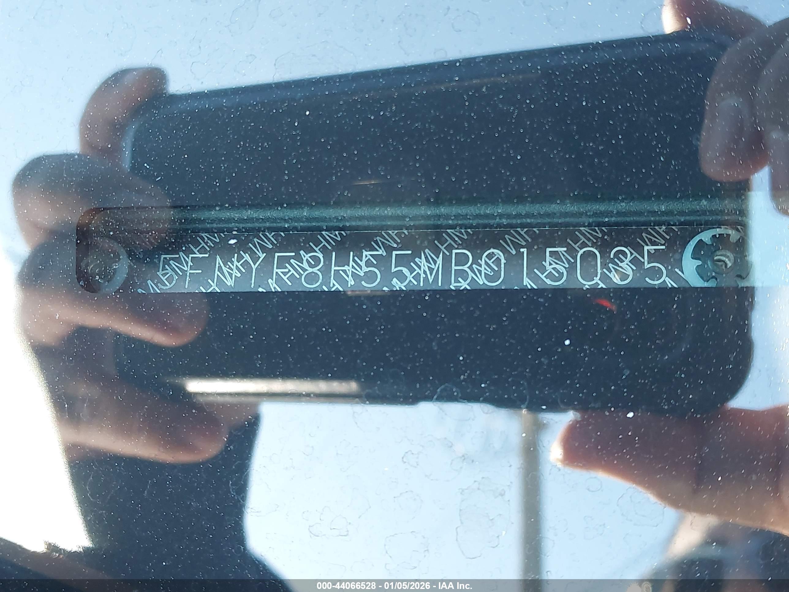 HONDA PASSPORT image 9
