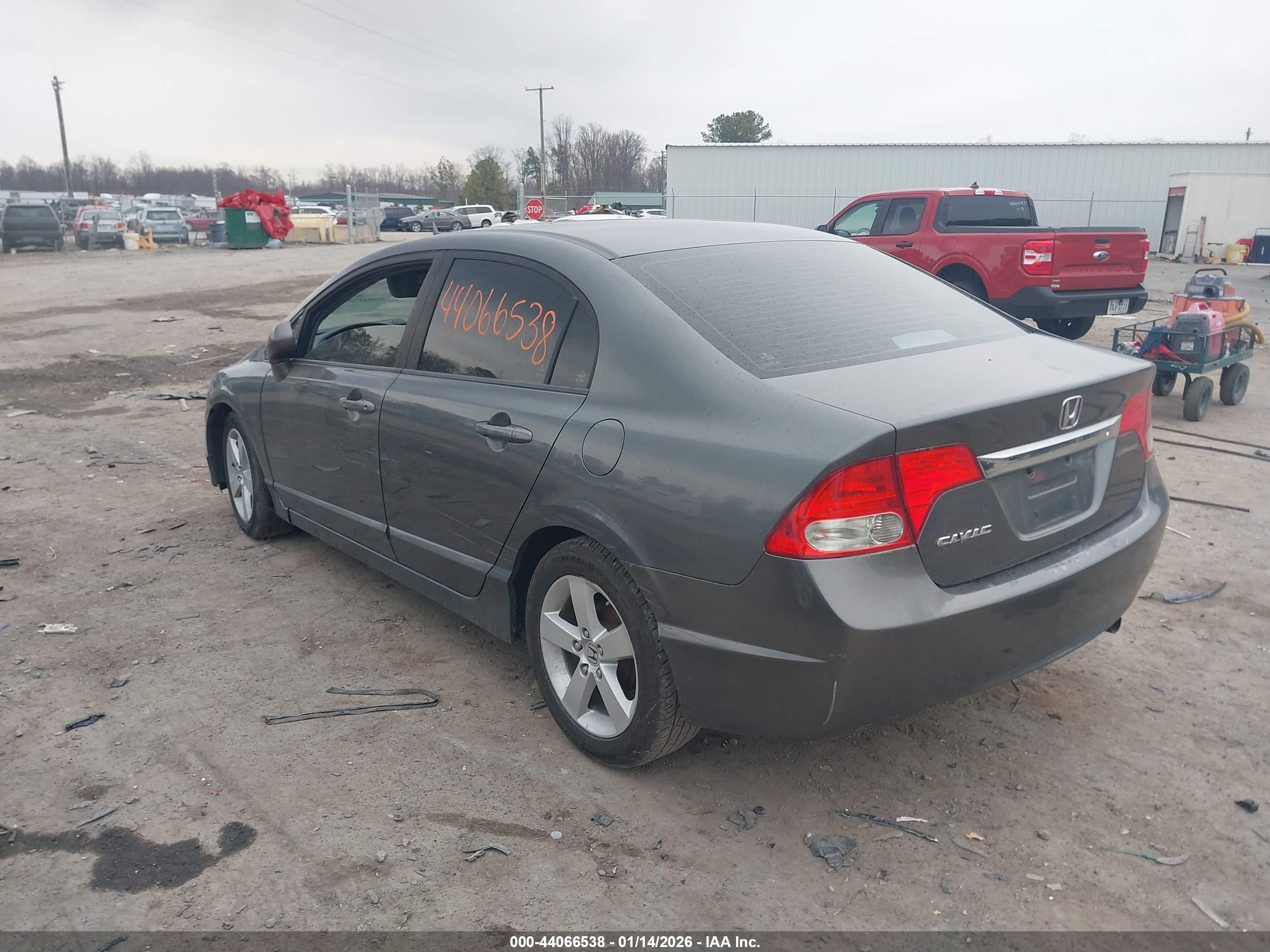 HONDA CIVIC image 3