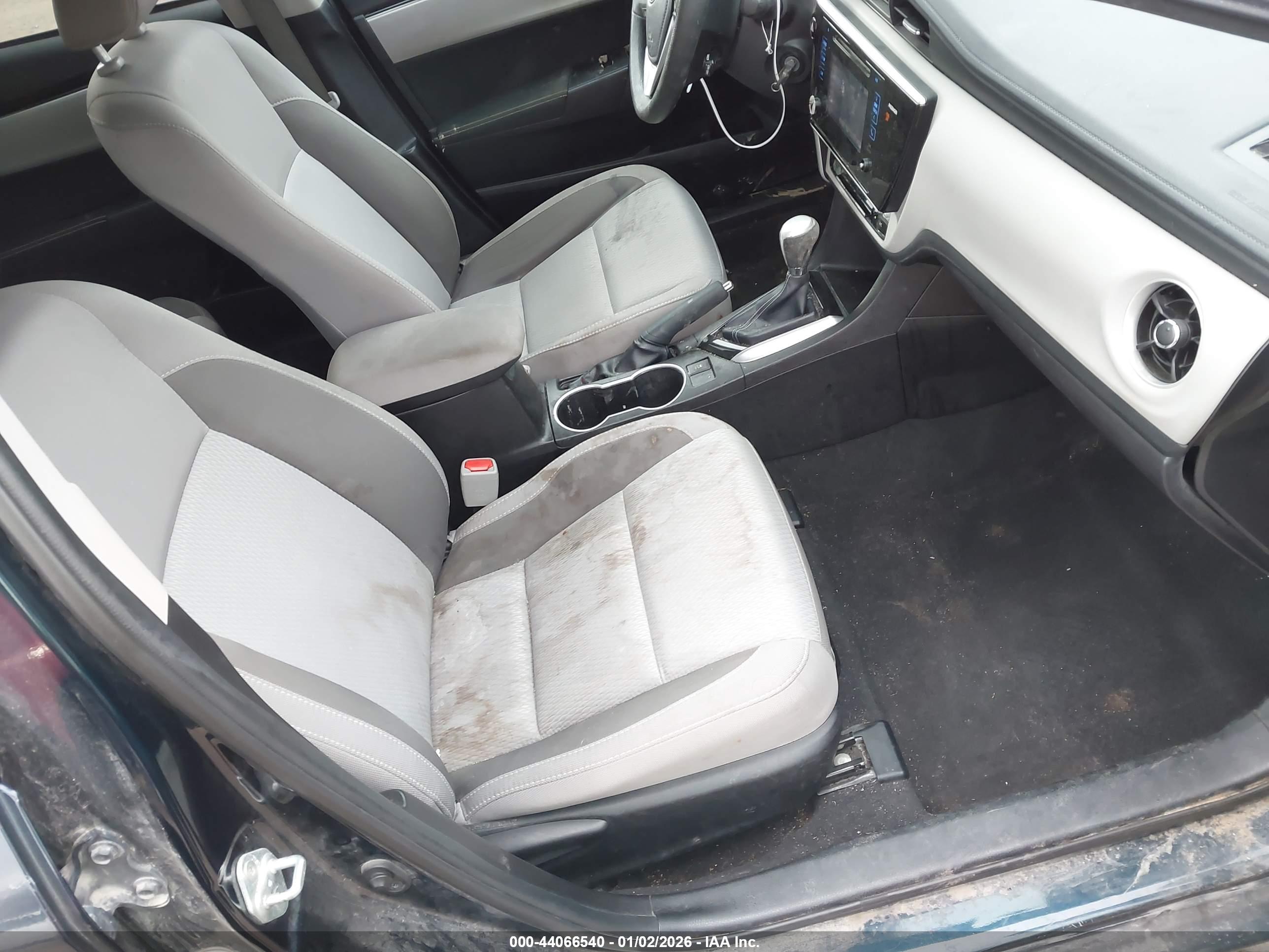 TOYOTA COROLLA image 5