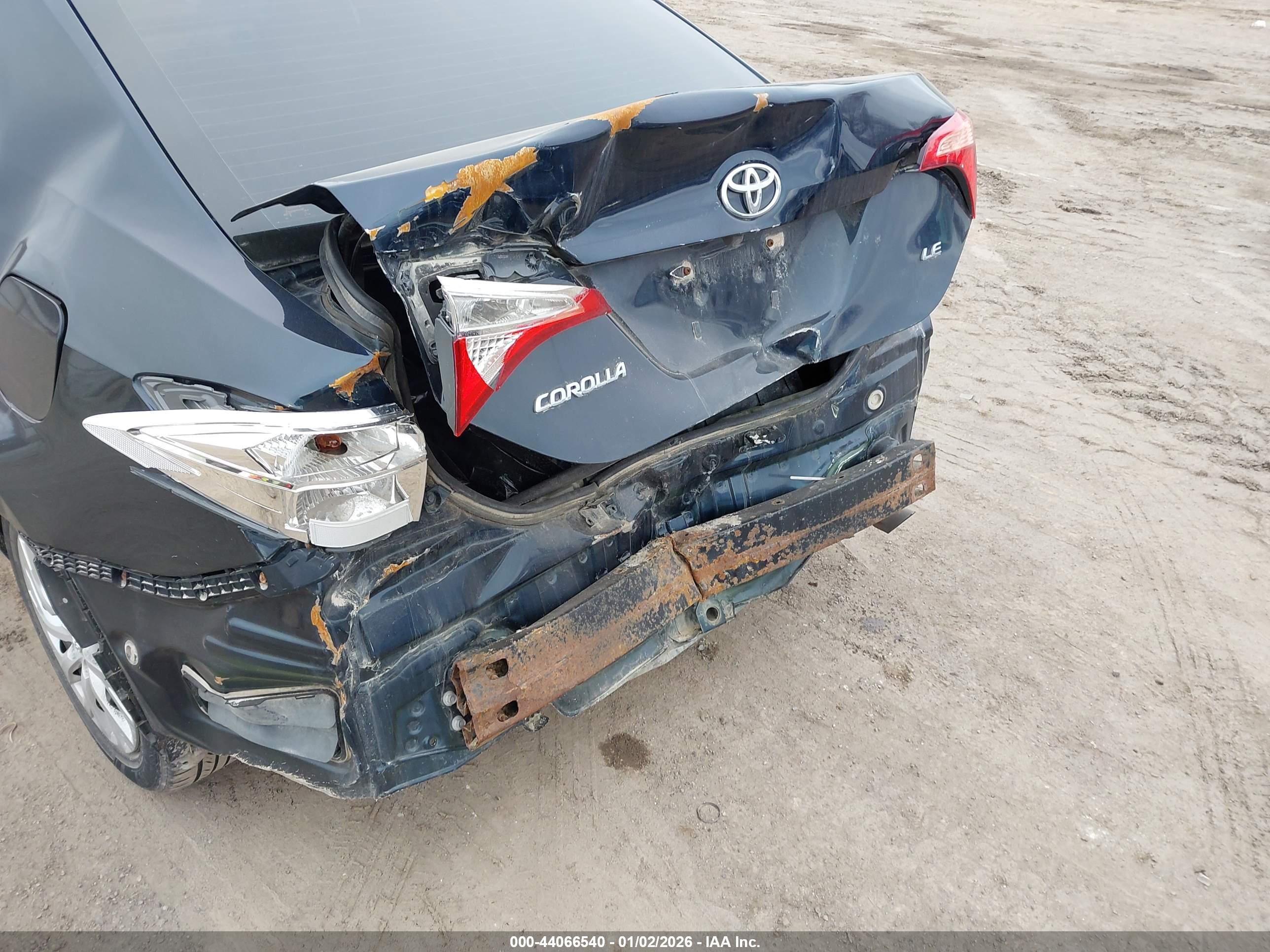 TOYOTA COROLLA image 6