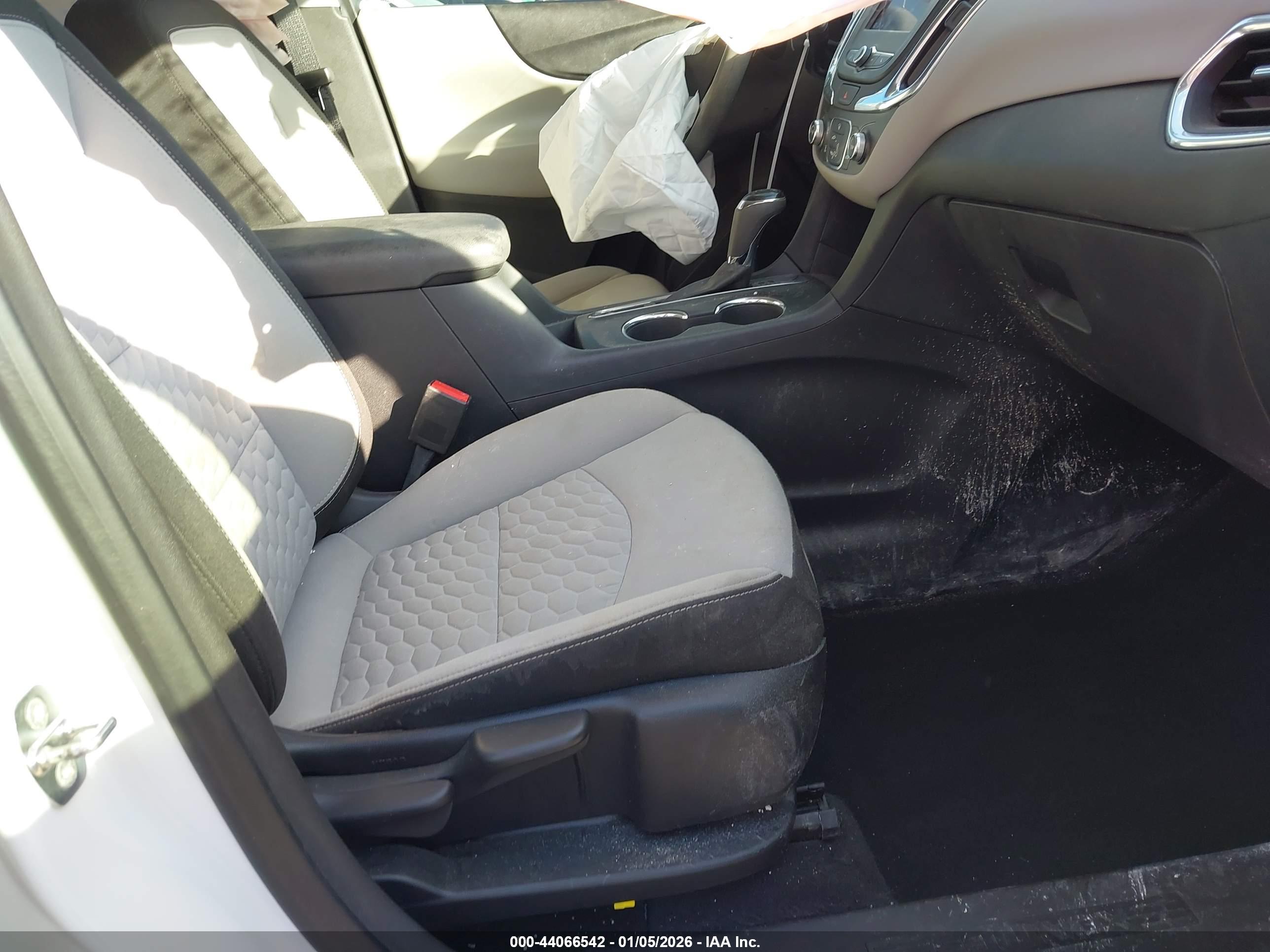 CHEVROLET EQUINOX image 5