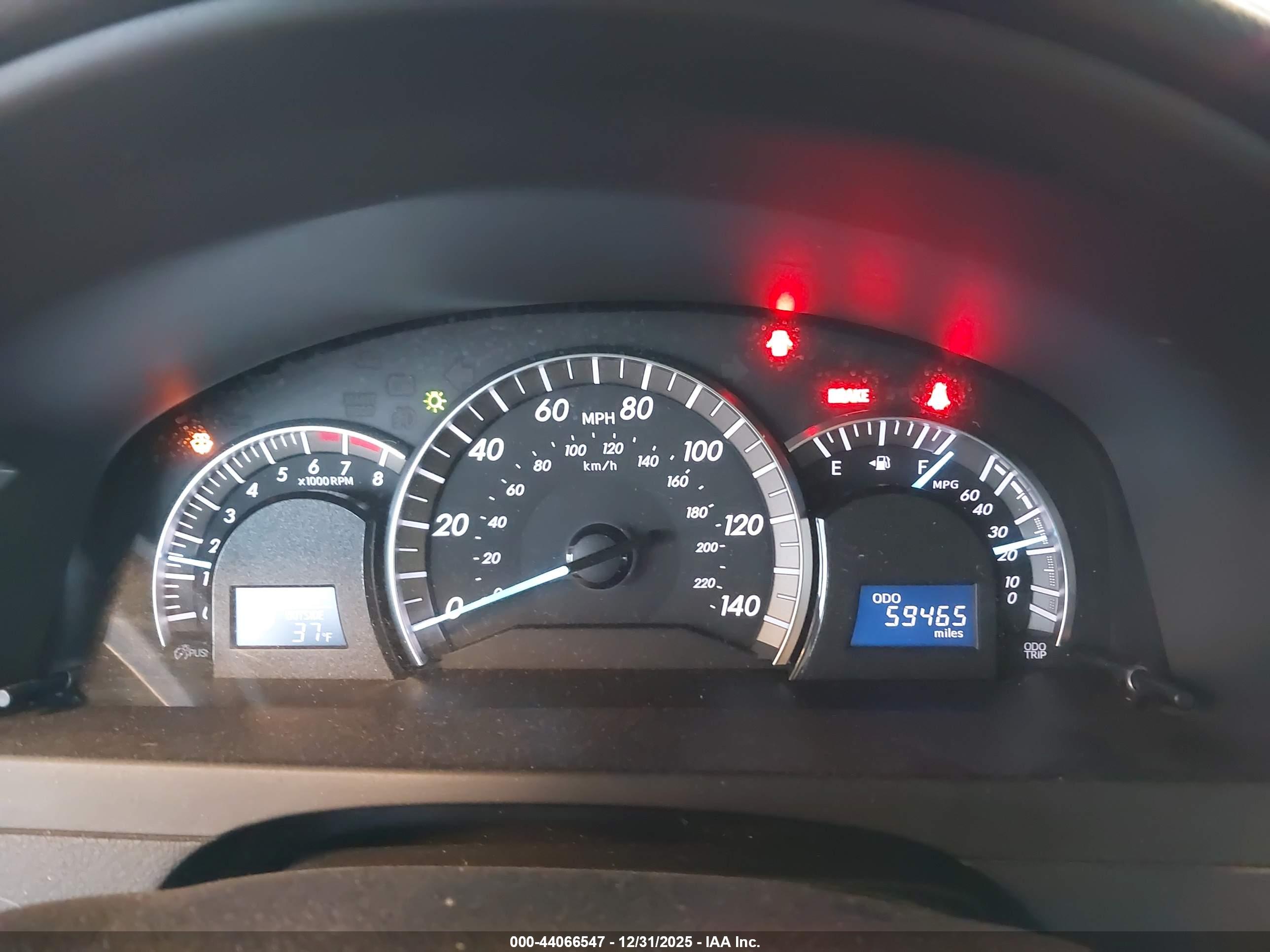 TOYOTA CAMRY image 7