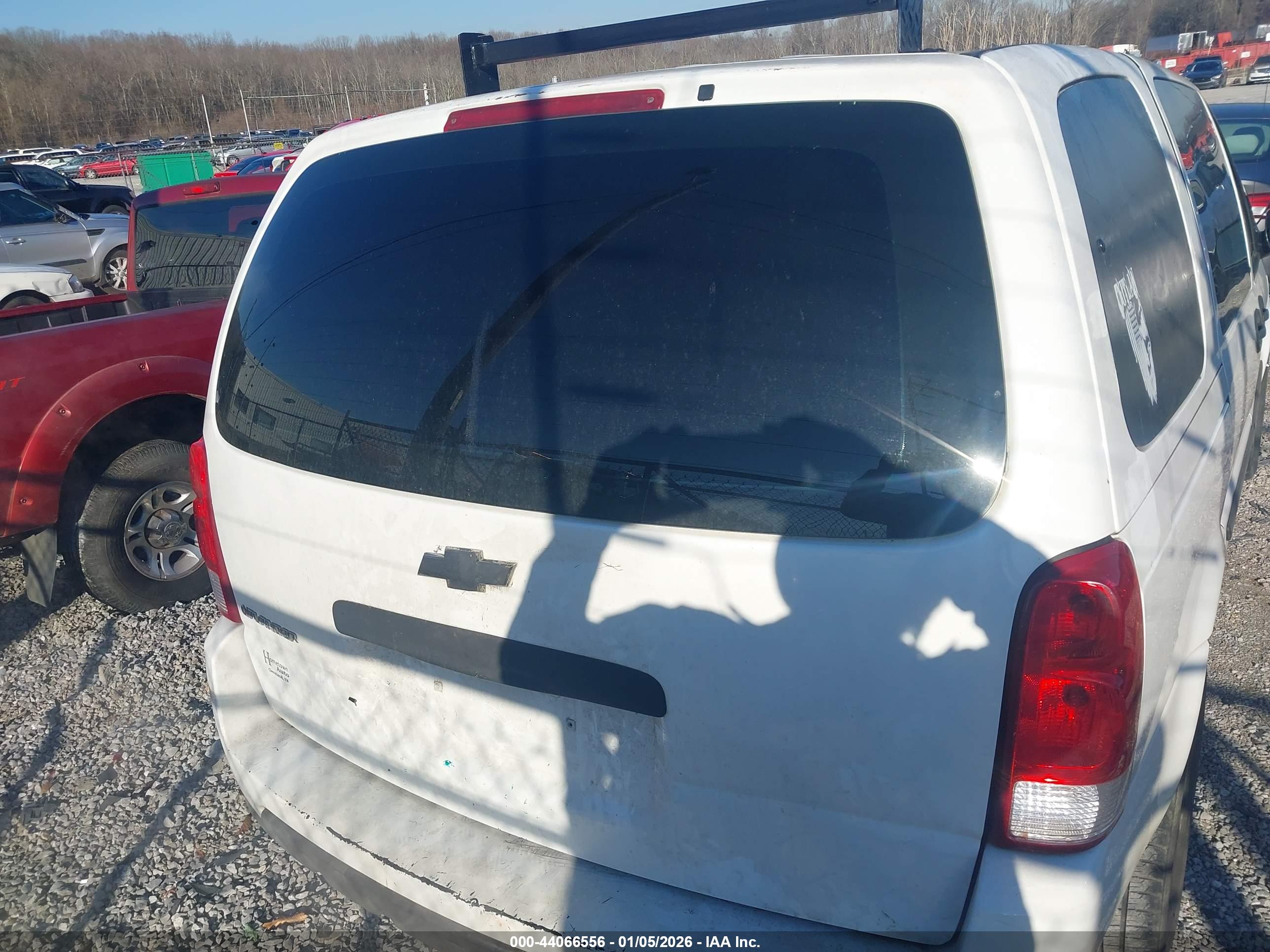 CHEVROLET UPLANDER image 6