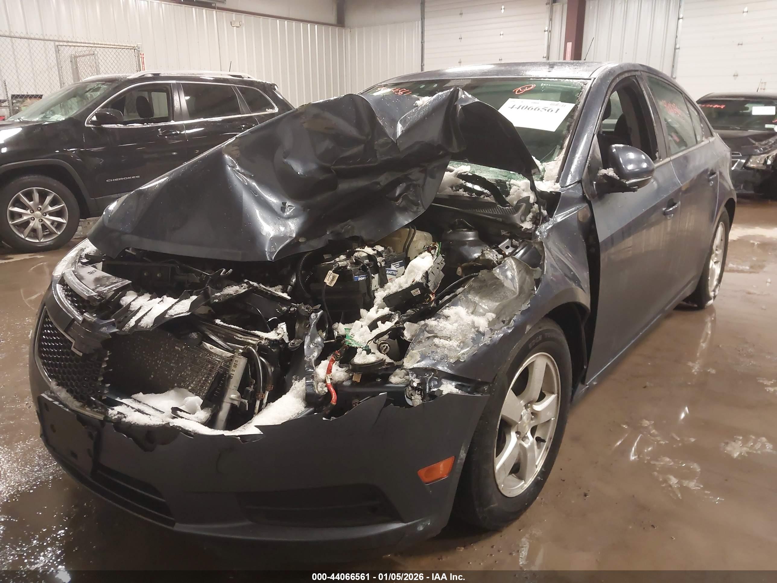 CHEVROLET CRUZE image 6