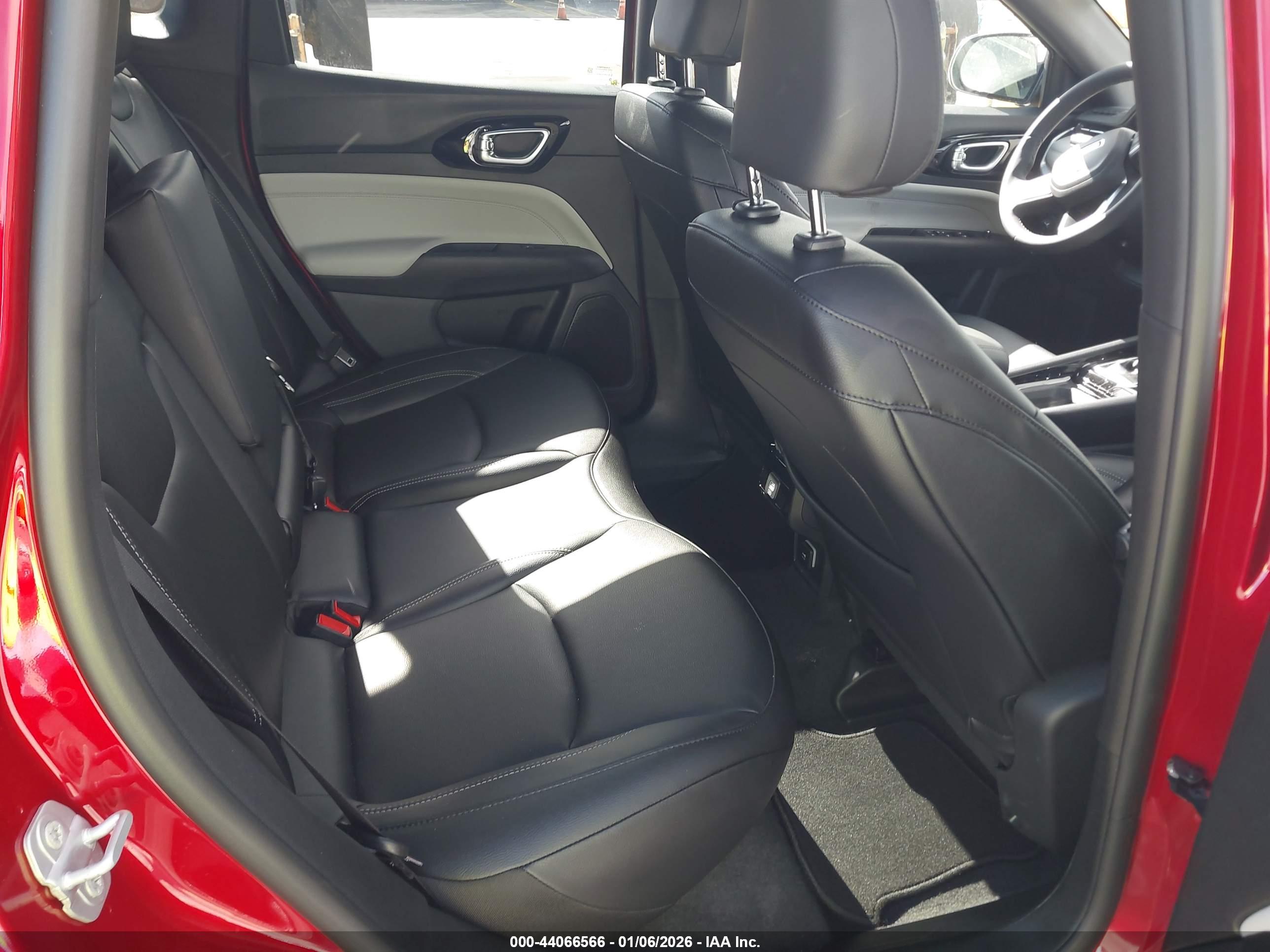 JEEP COMPASS image 8