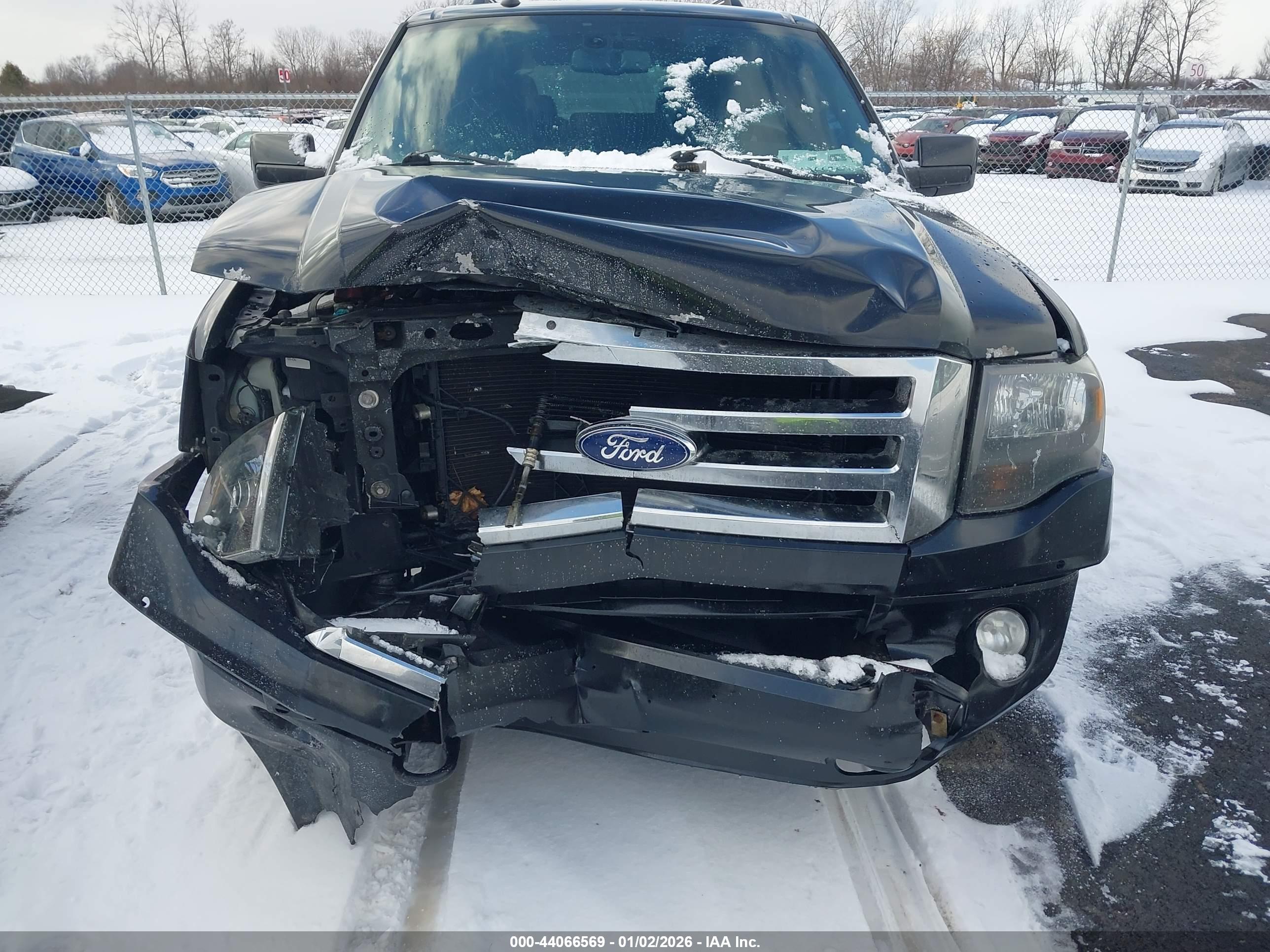 FORD EXPEDITION image 6
