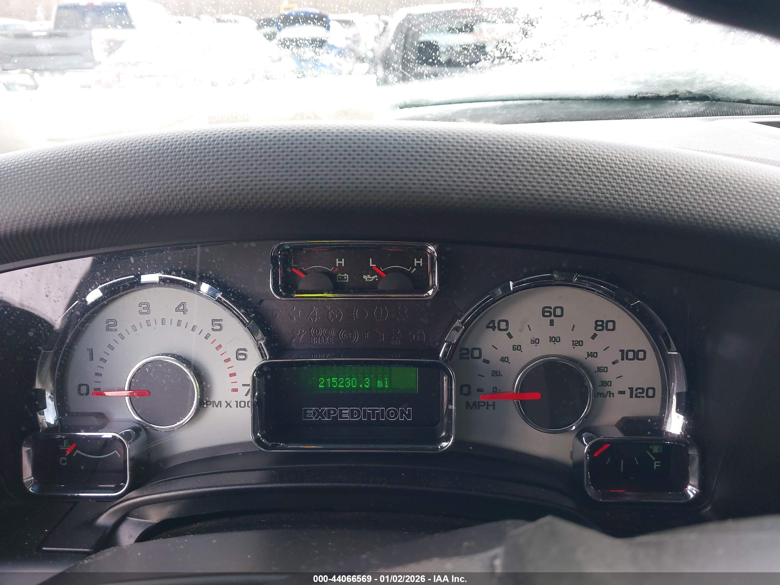 FORD EXPEDITION image 7