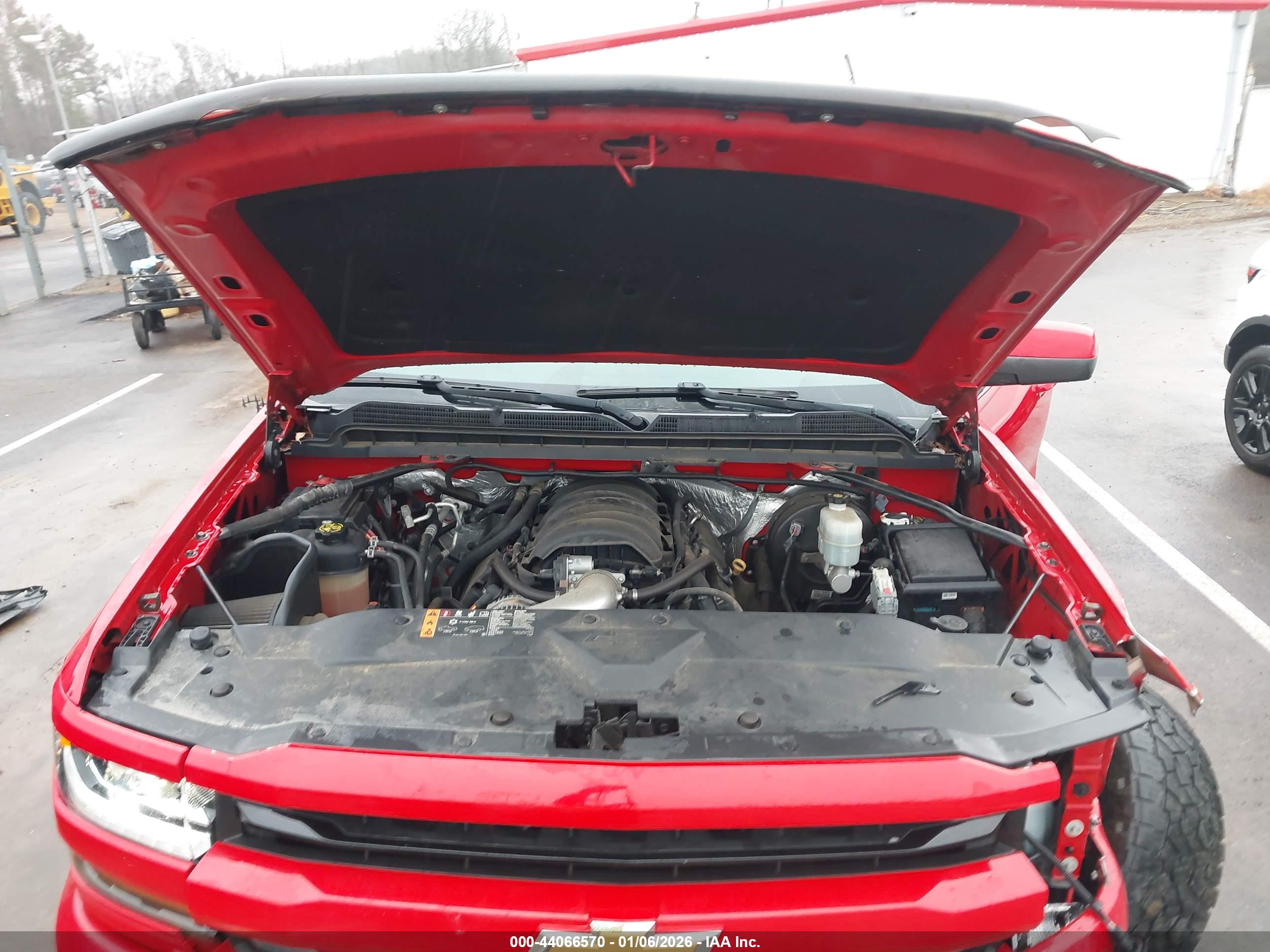 CHEVROLET SILVERADO image 10