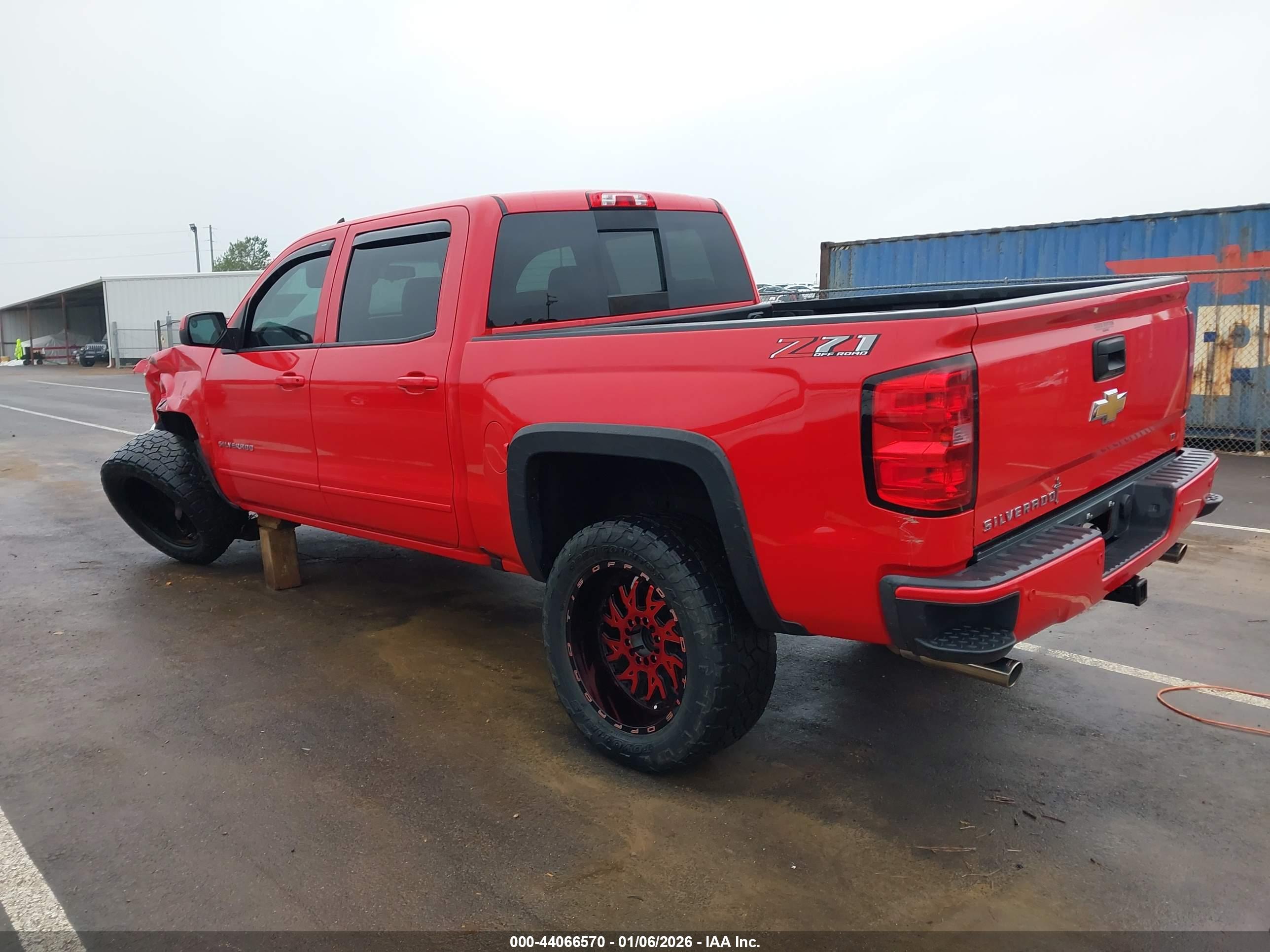 CHEVROLET SILVERADO image 3