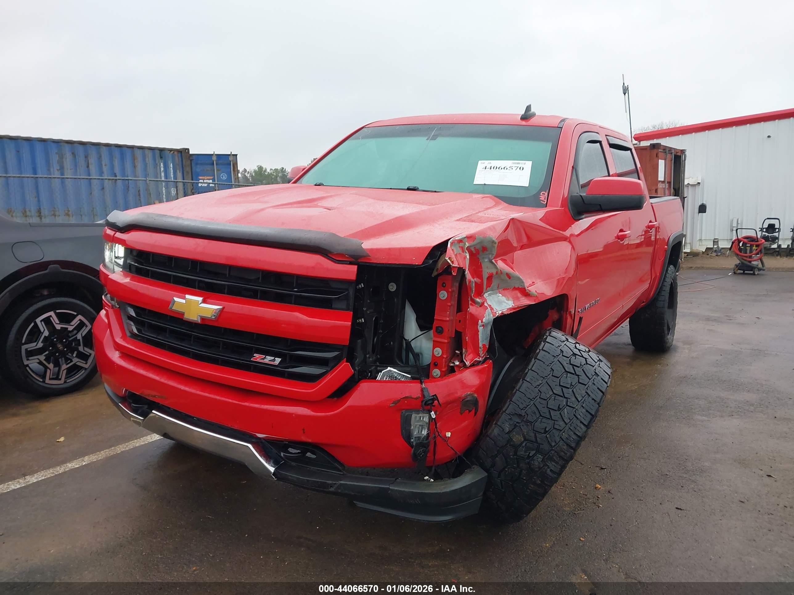 CHEVROLET SILVERADO image 6
