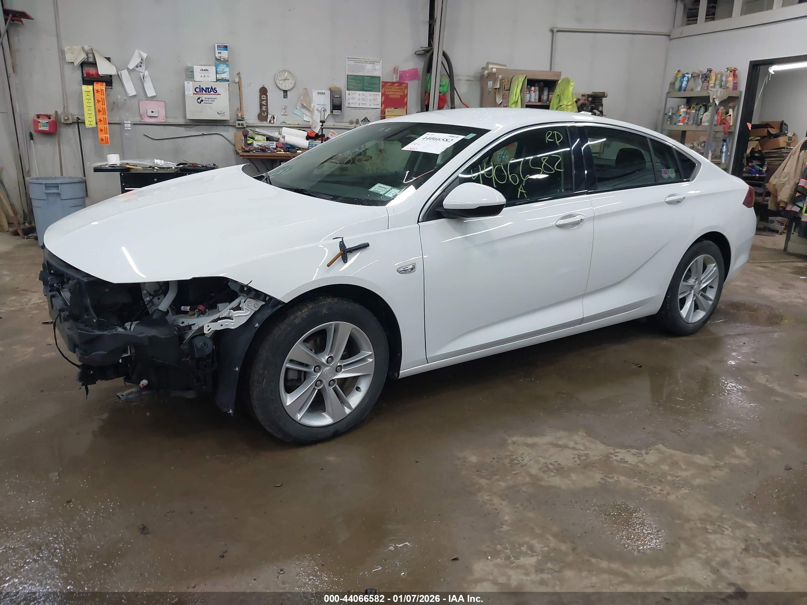 BUICK REGAL image 2