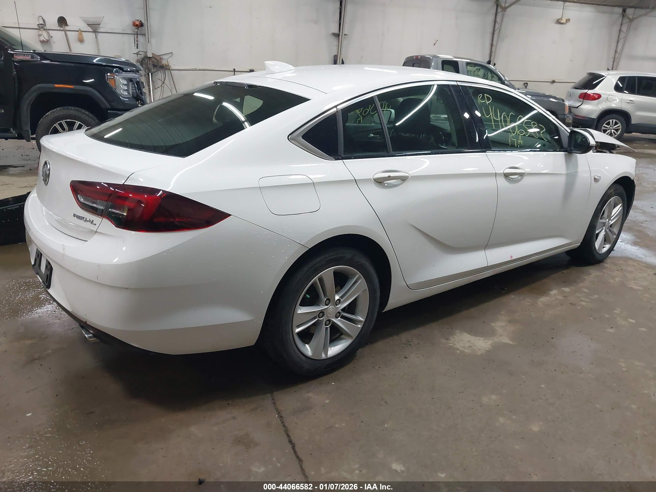 BUICK REGAL image 4
