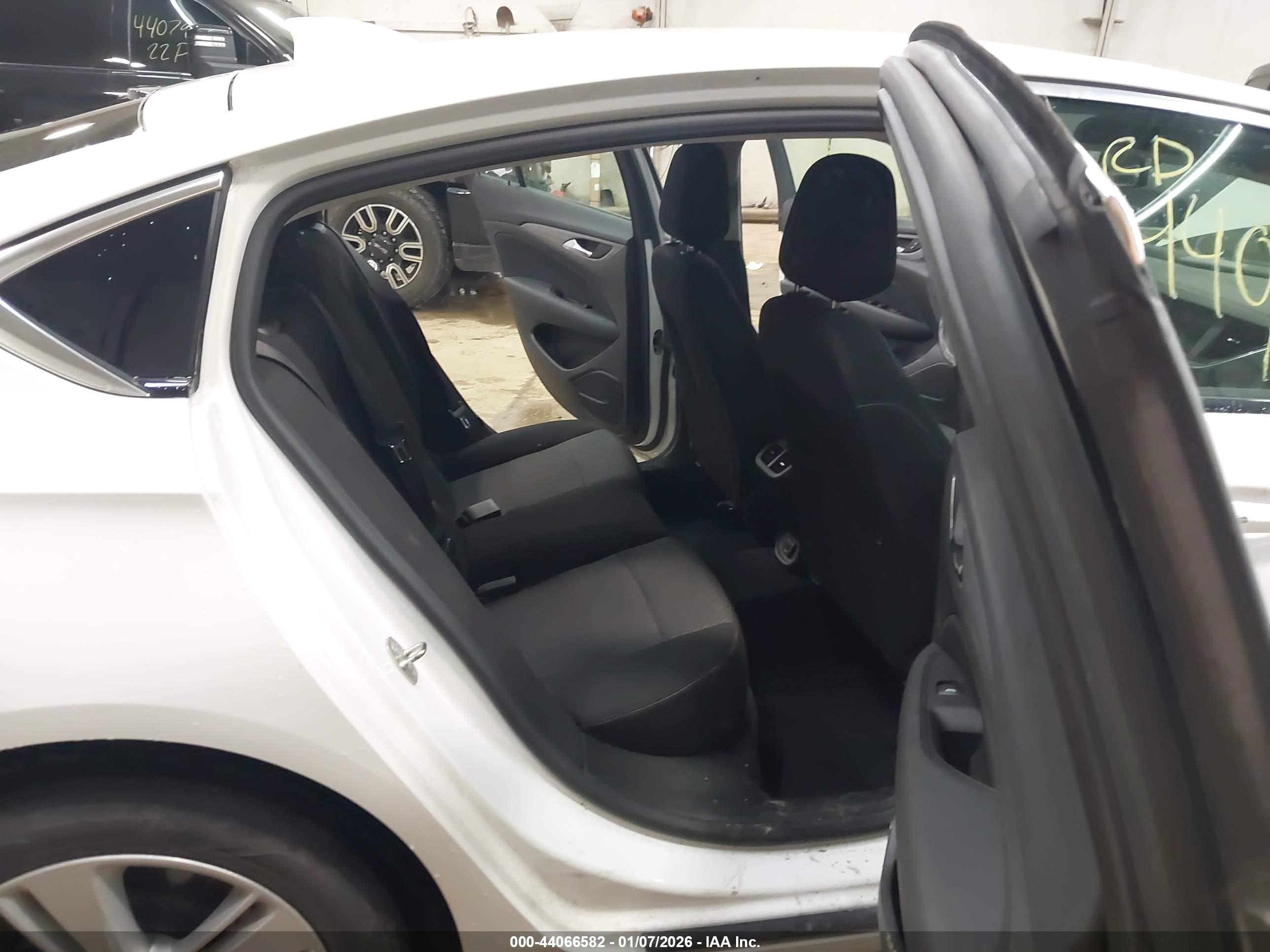 BUICK REGAL image 8