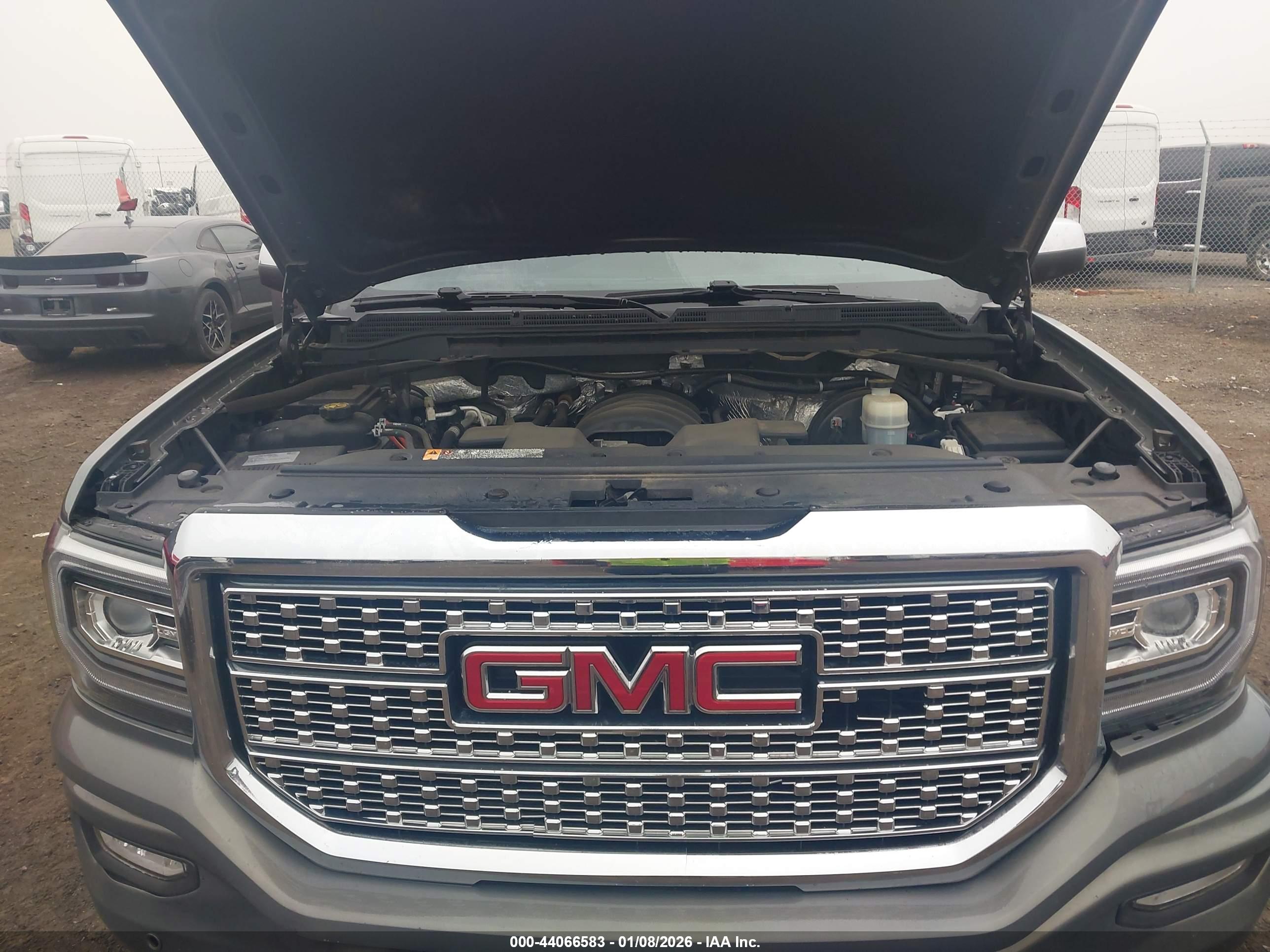 GMC SIERRA image 10