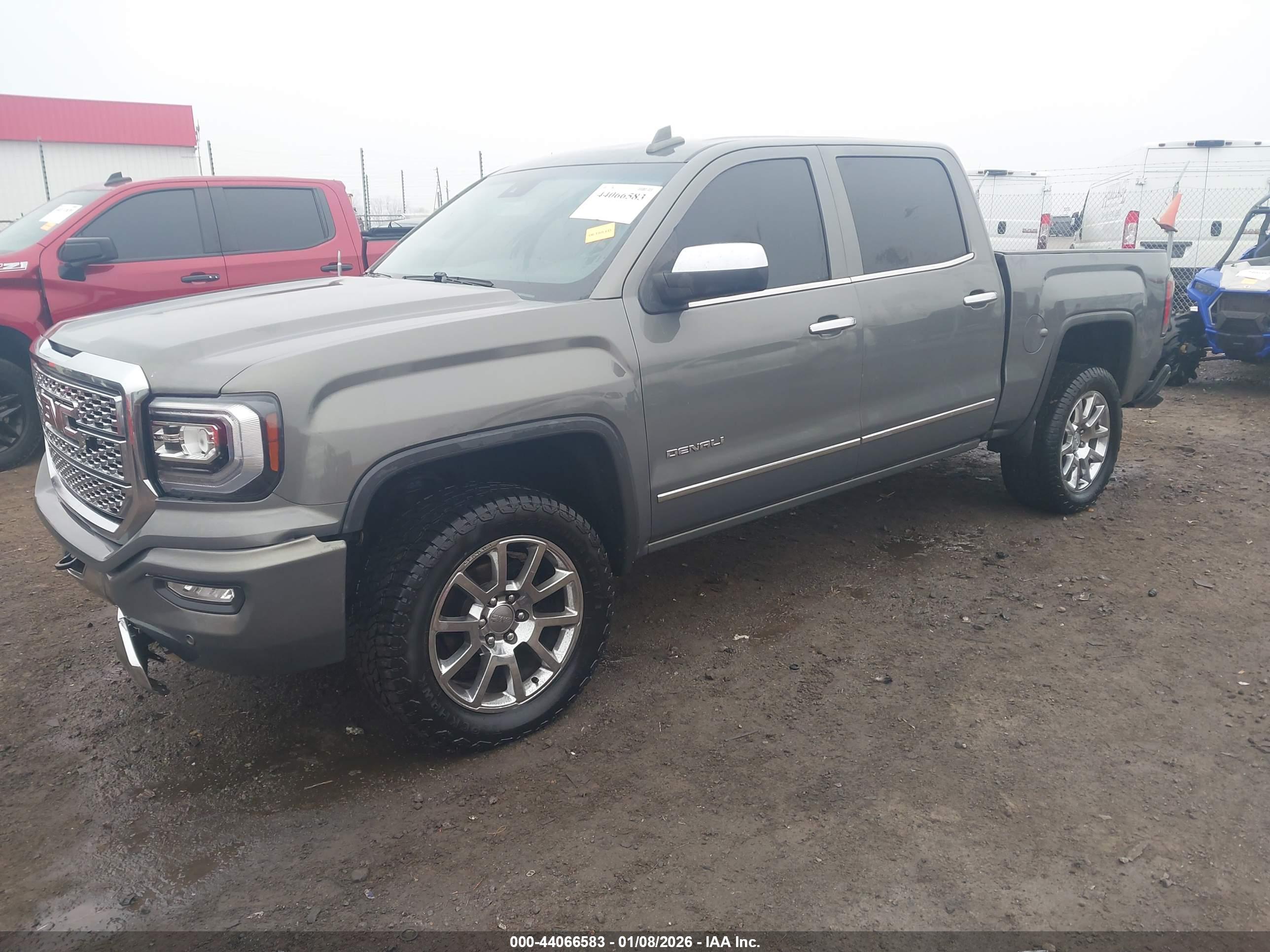 GMC SIERRA image 2