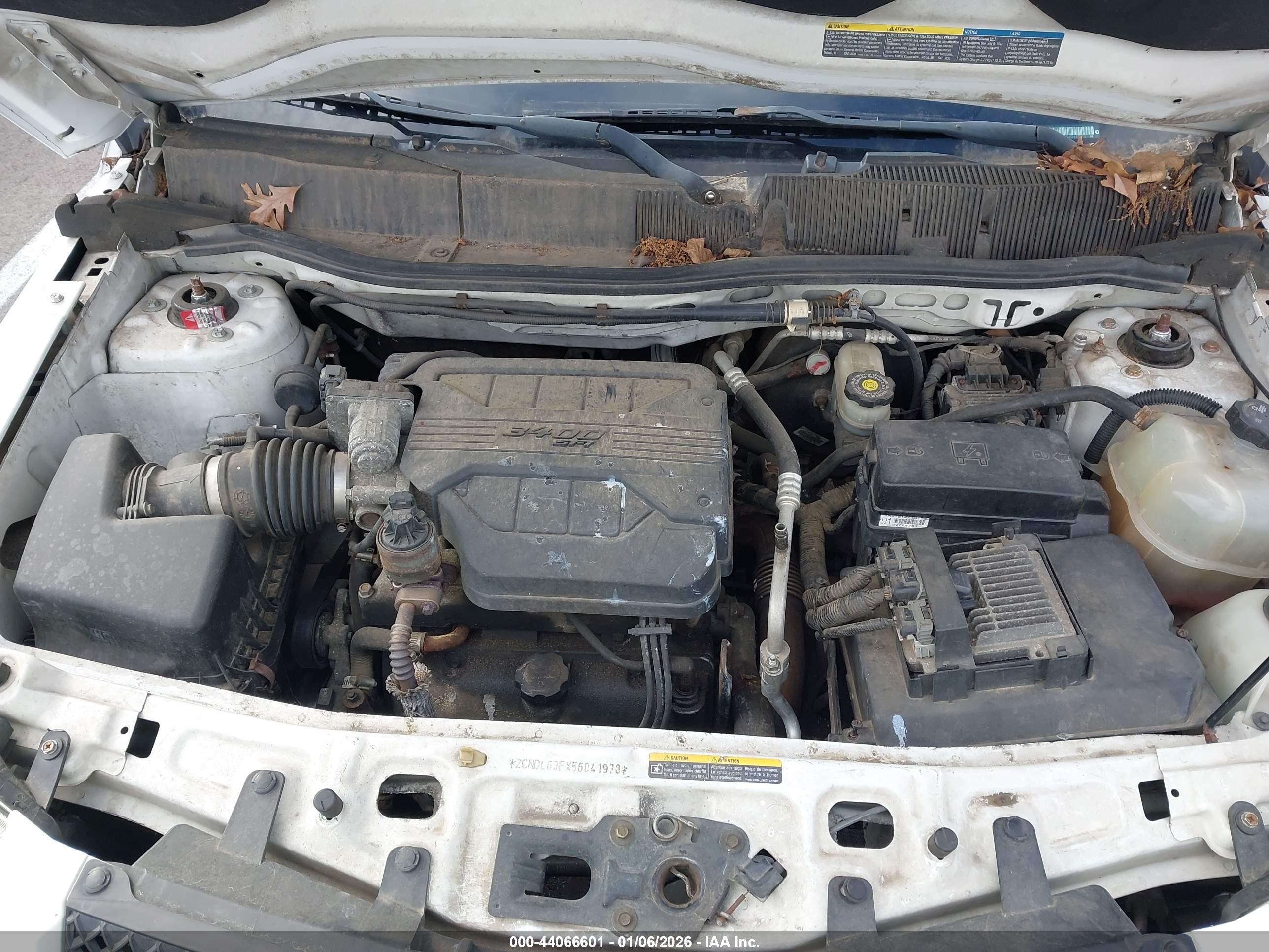 CHEVROLET EQUINOX image 10