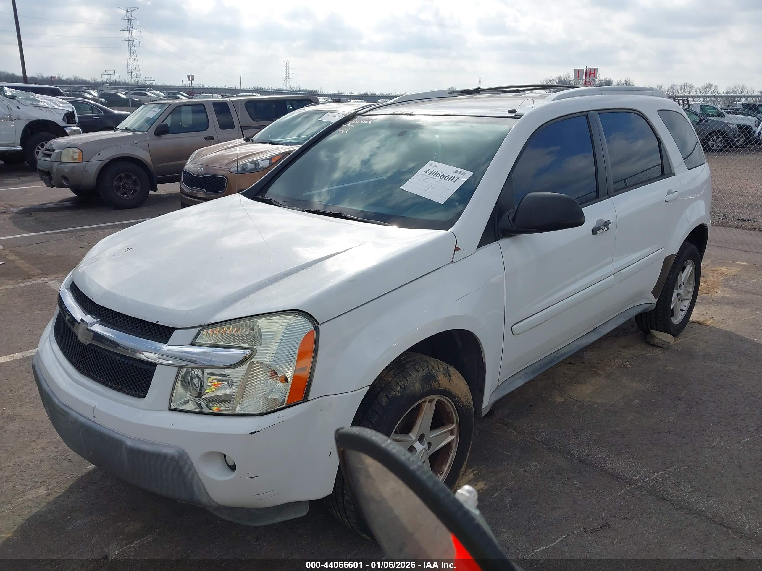 CHEVROLET EQUINOX image 2