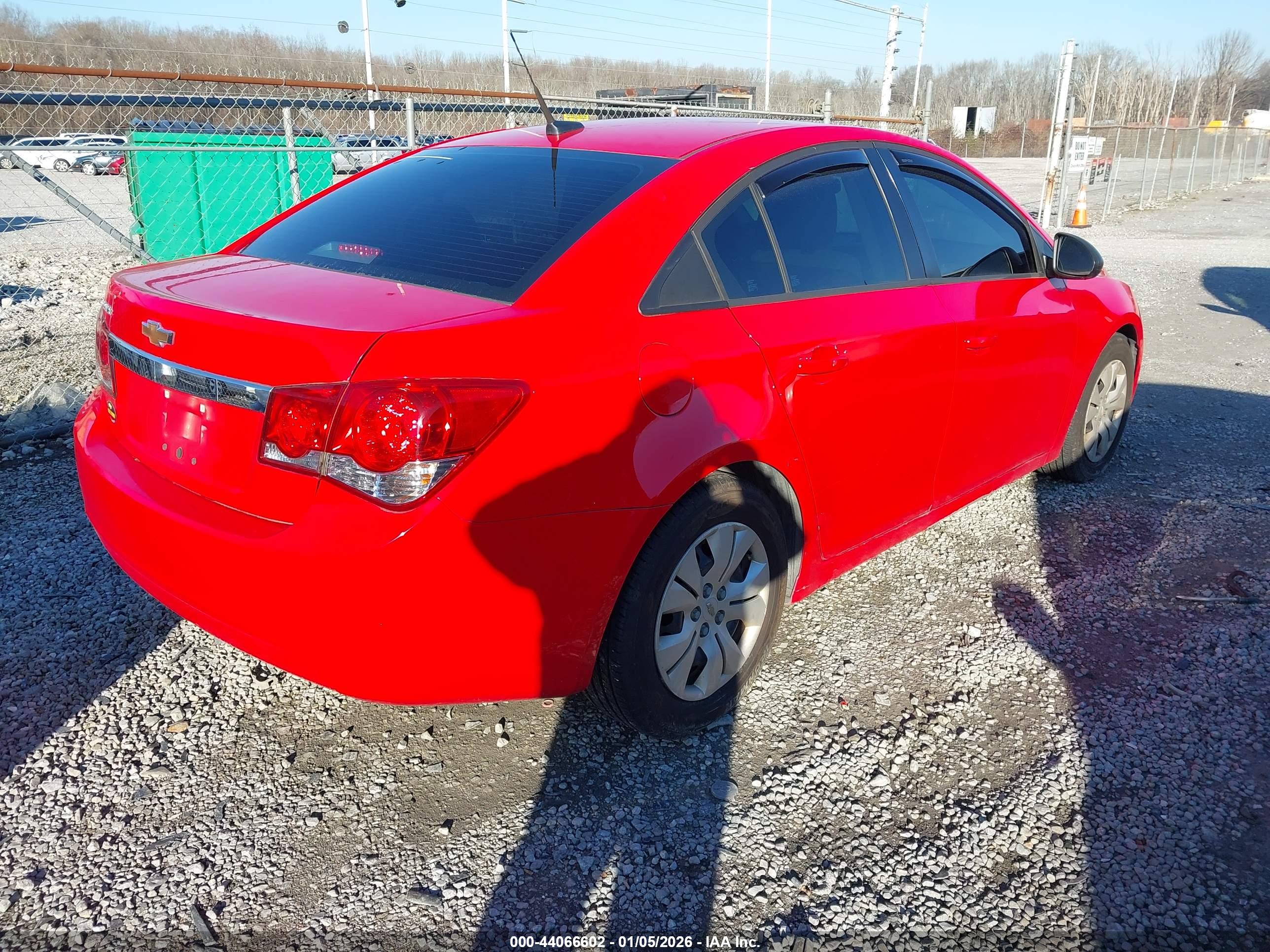 CHEVROLET CRUZE image 4