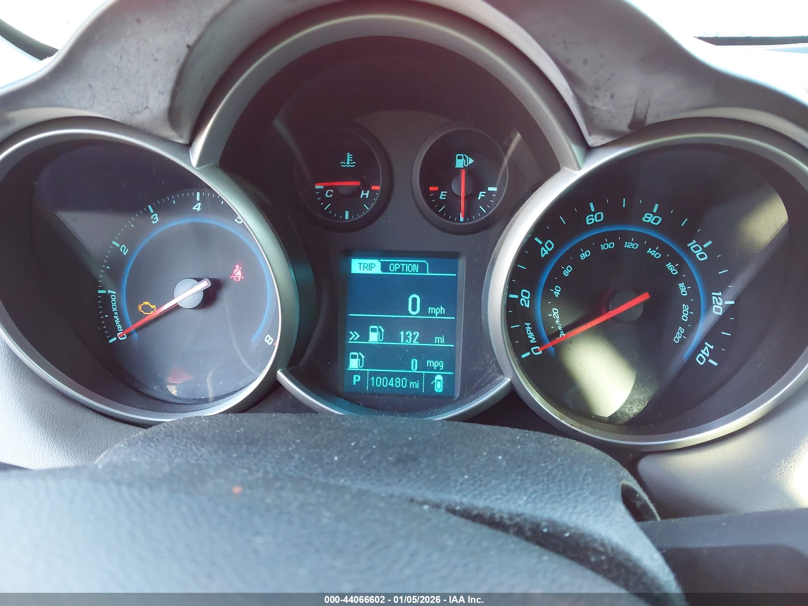 CHEVROLET CRUZE image 7