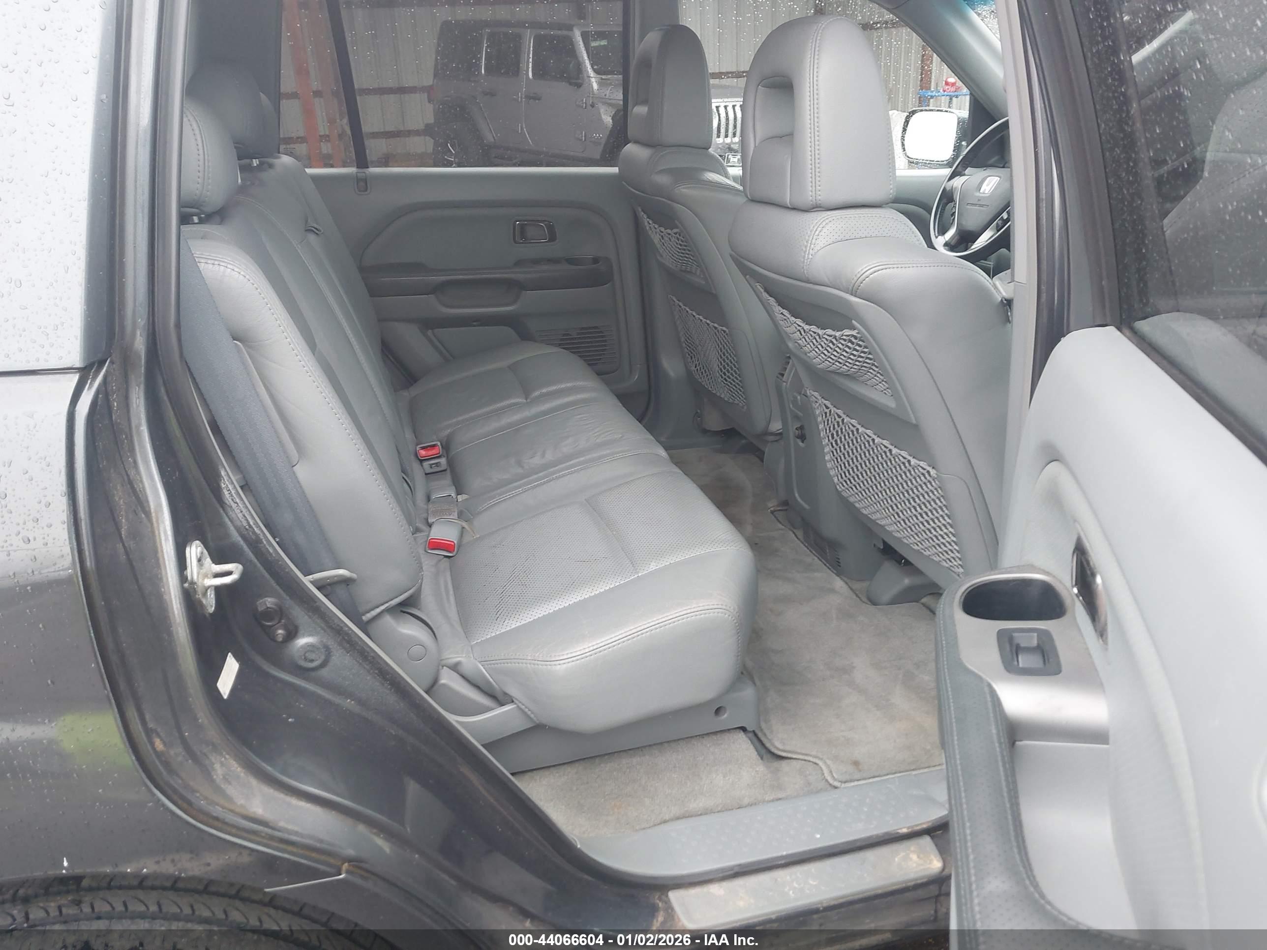 HONDA PILOT image 8