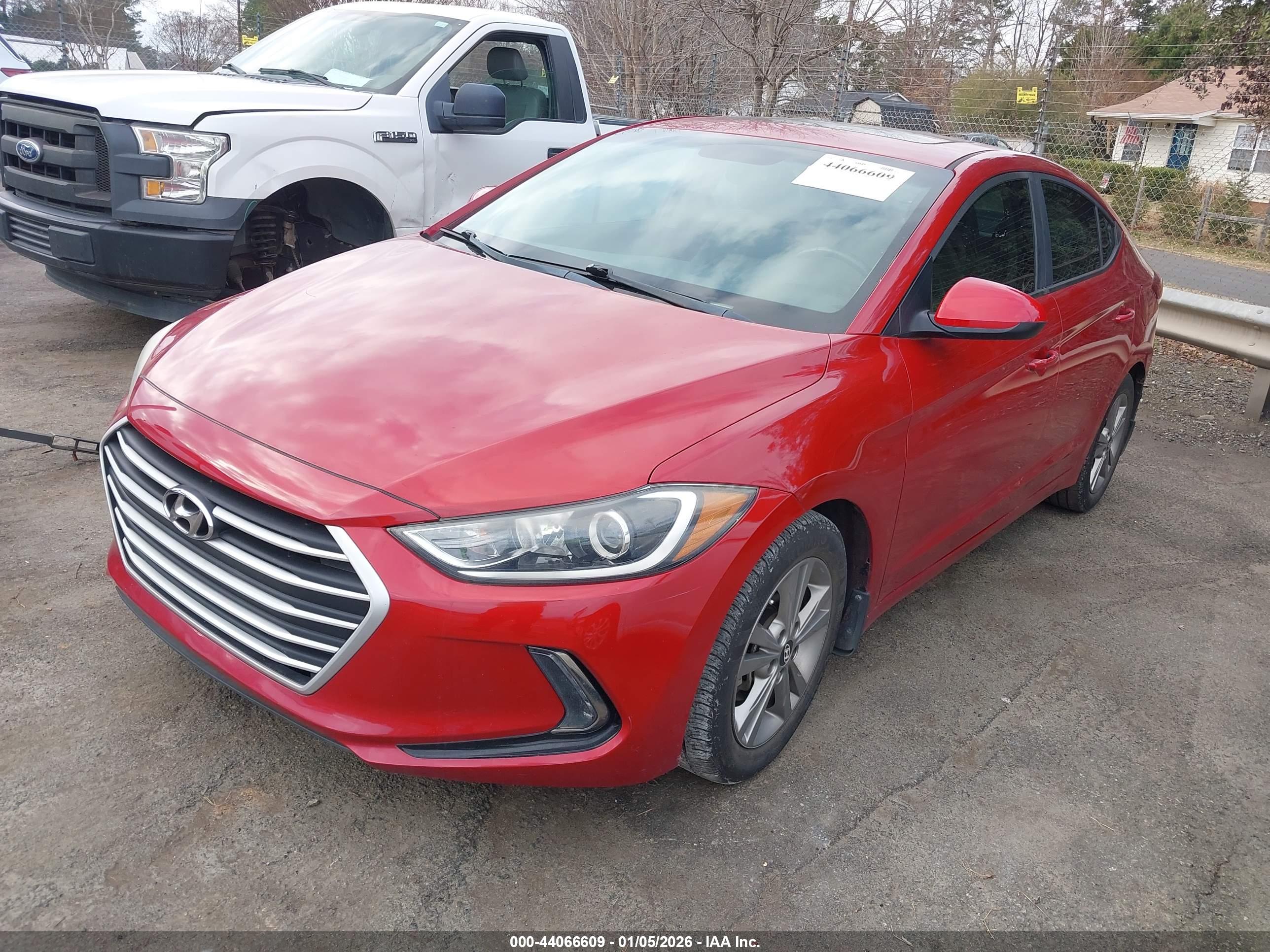 HYUNDAI ELANTRA image 2