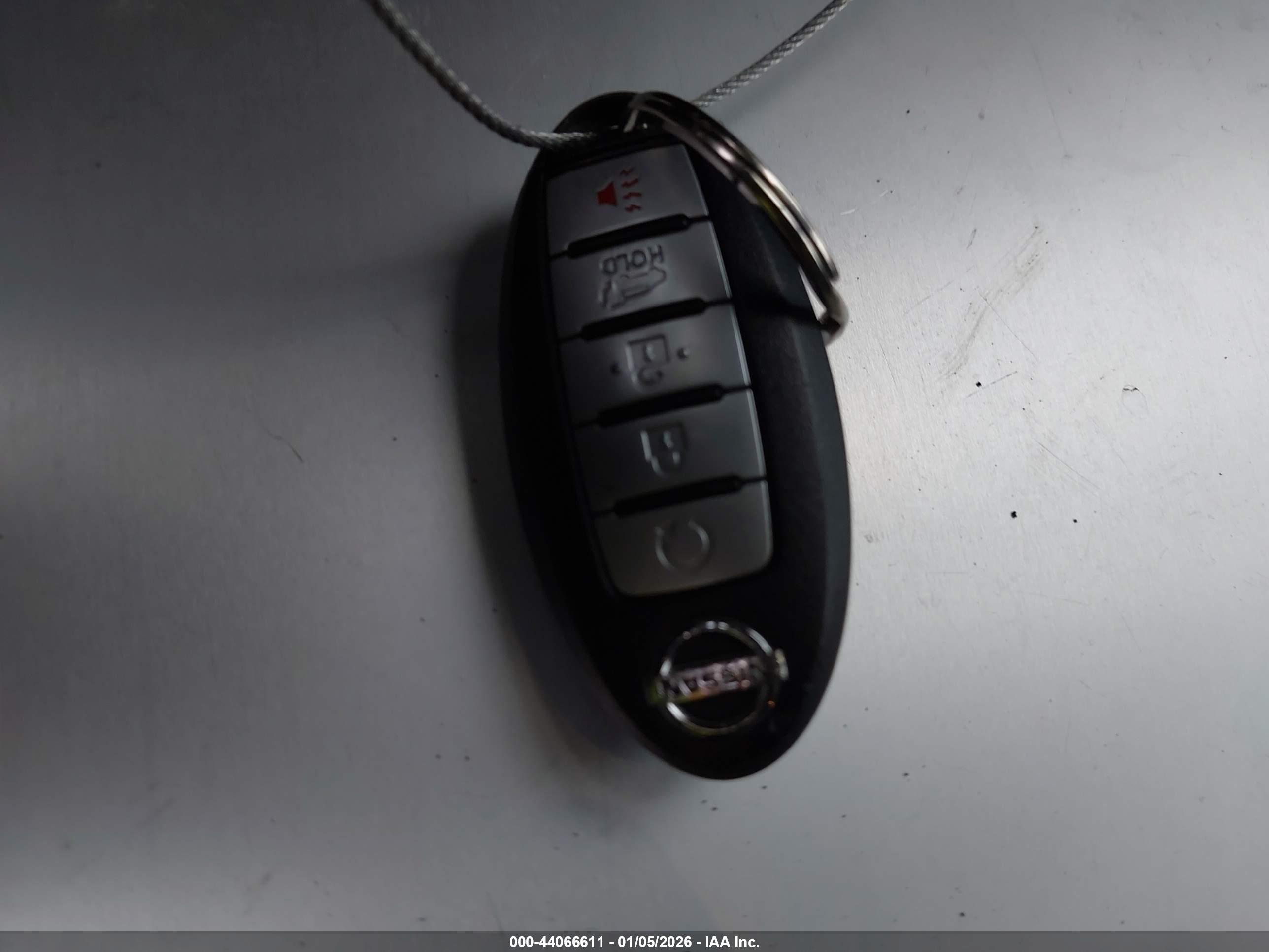 NISSAN ROGUE image 11
